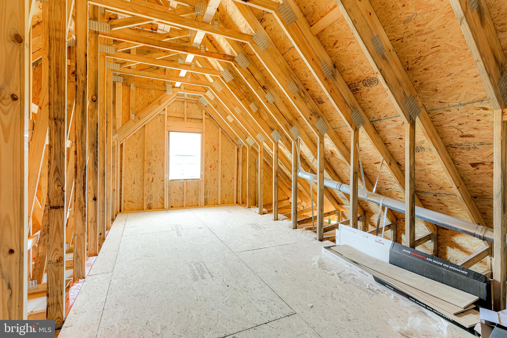 HOBBS HOLE GOLF COURSE - Residential