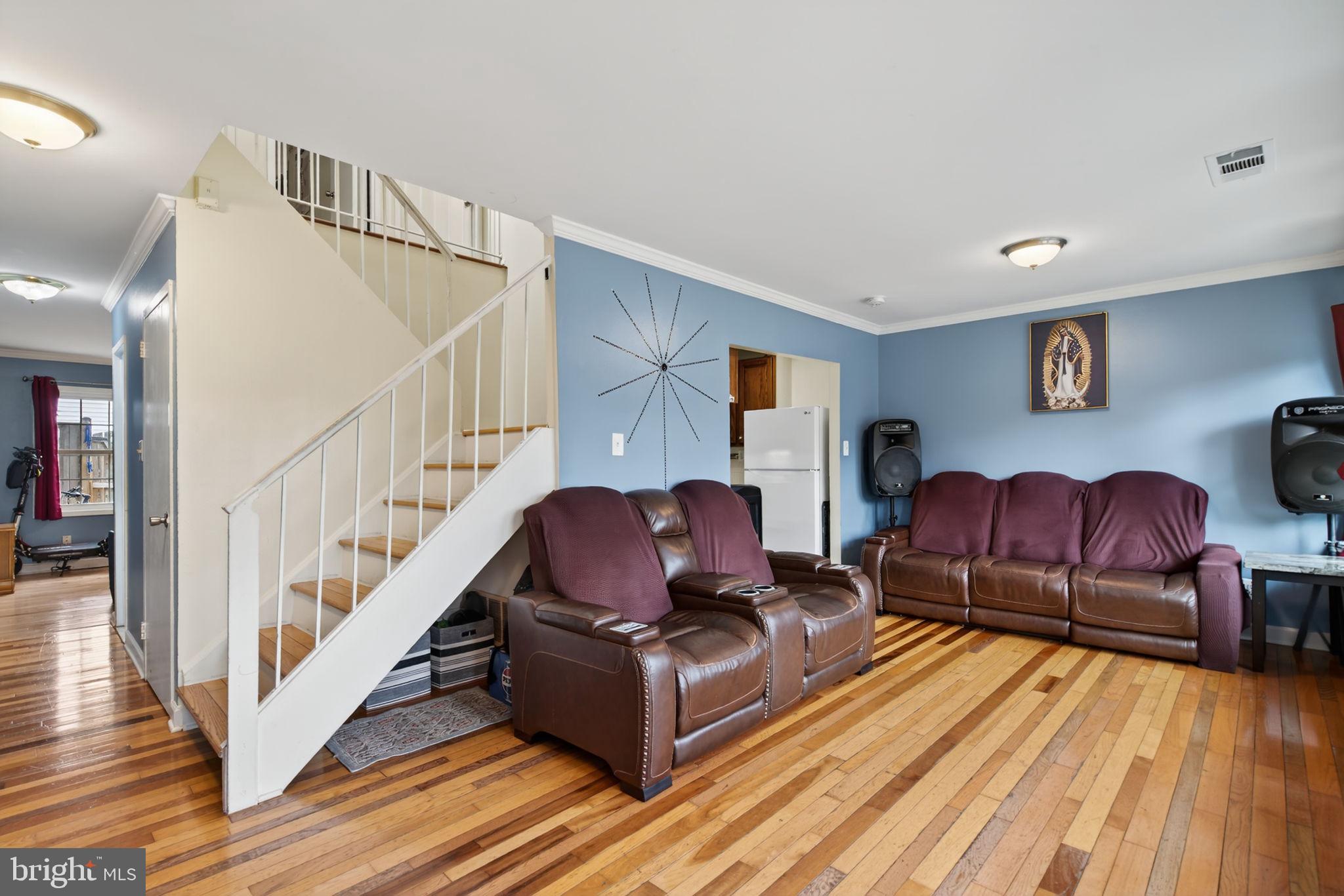 1232 WILSHIRE DRIVE