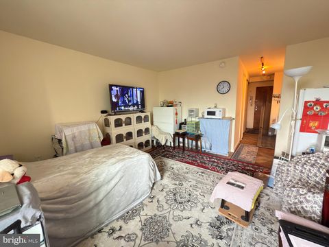 Tiny photo for 604 - 36 S Washington Square #1013, PHILADELPHIA, PA 19106 (MLS # PAPH2550044)