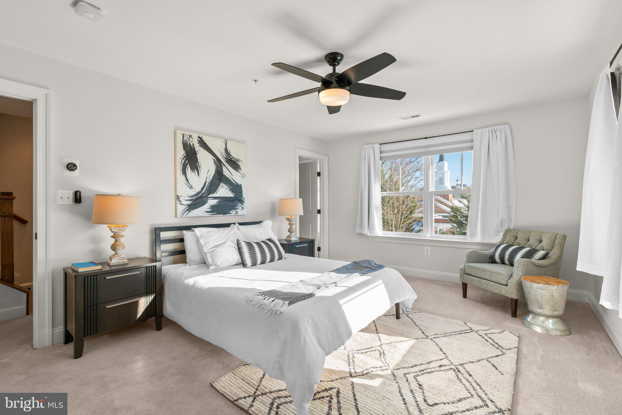 WOODSIDE - Residential