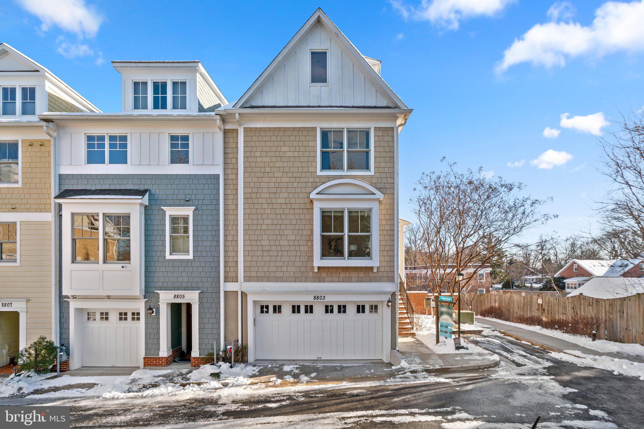 WOODSIDE - Residential