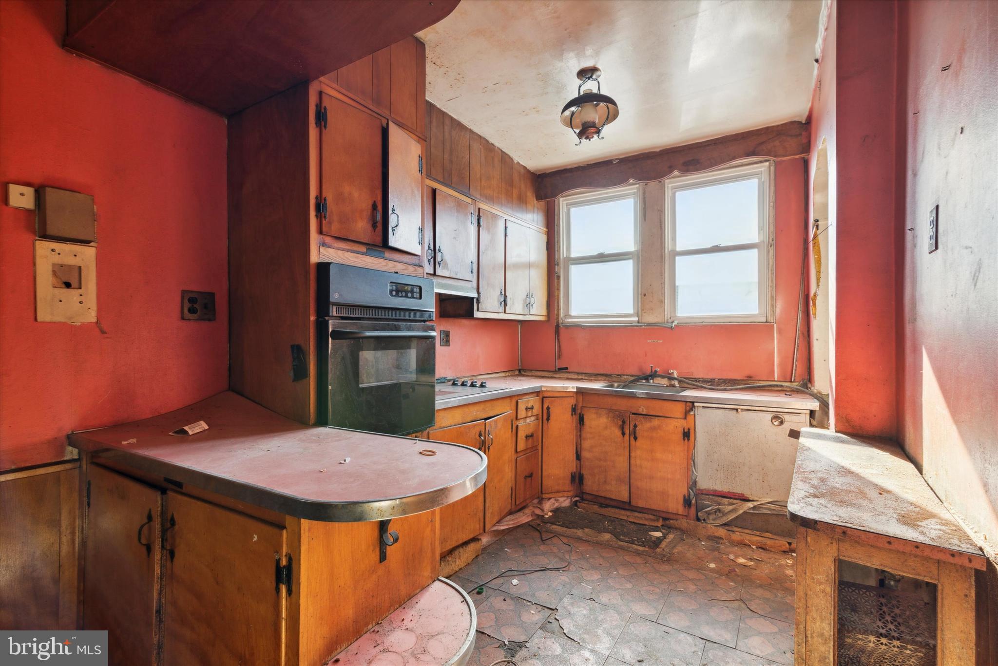 WEST OAK LANE - Residential