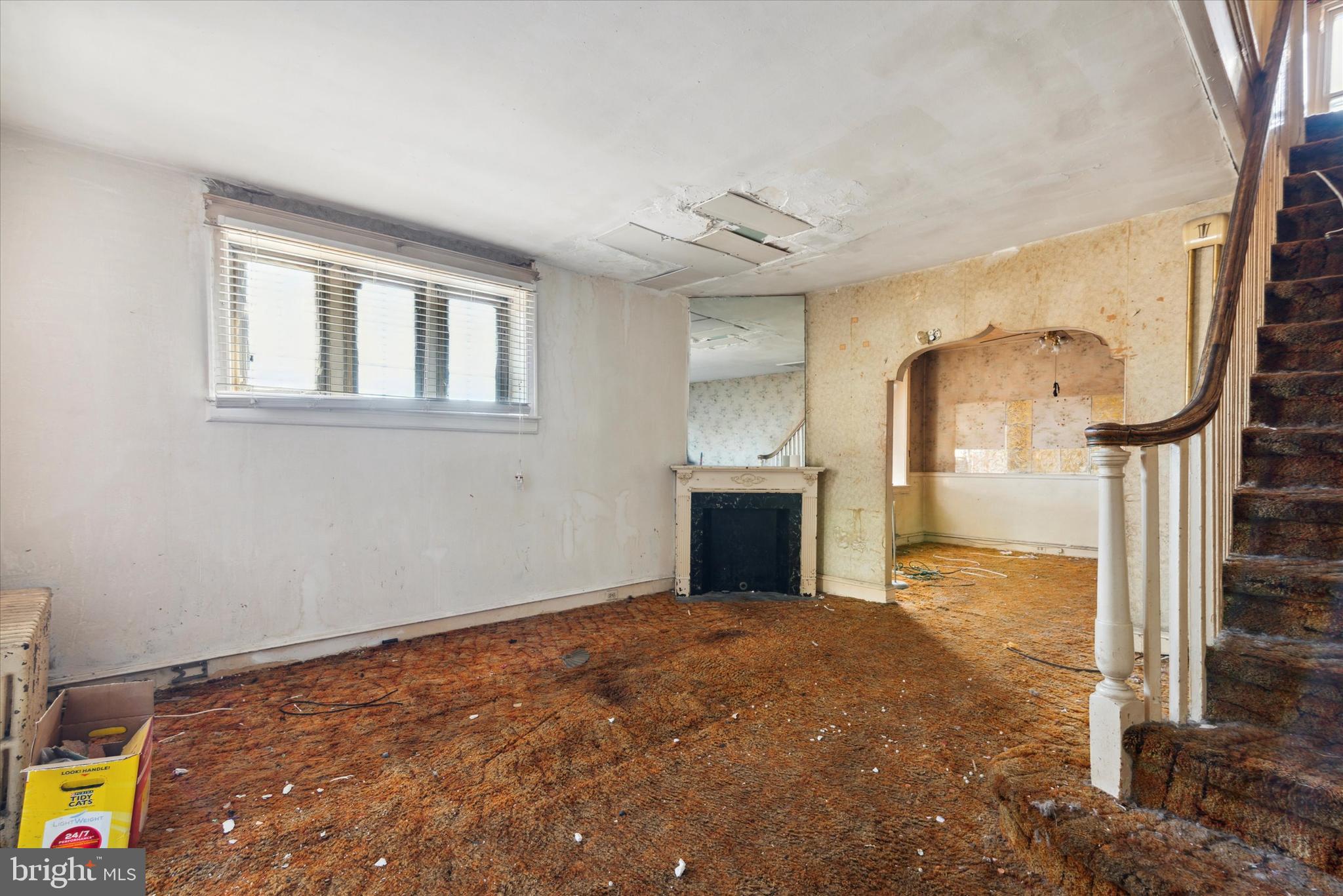 WEST OAK LANE - Residential