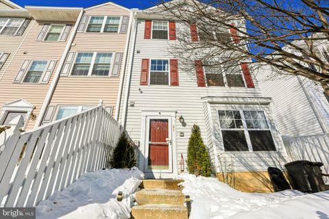 27 ROYALTY CIRCLE OWINGS MILLS MD 21117