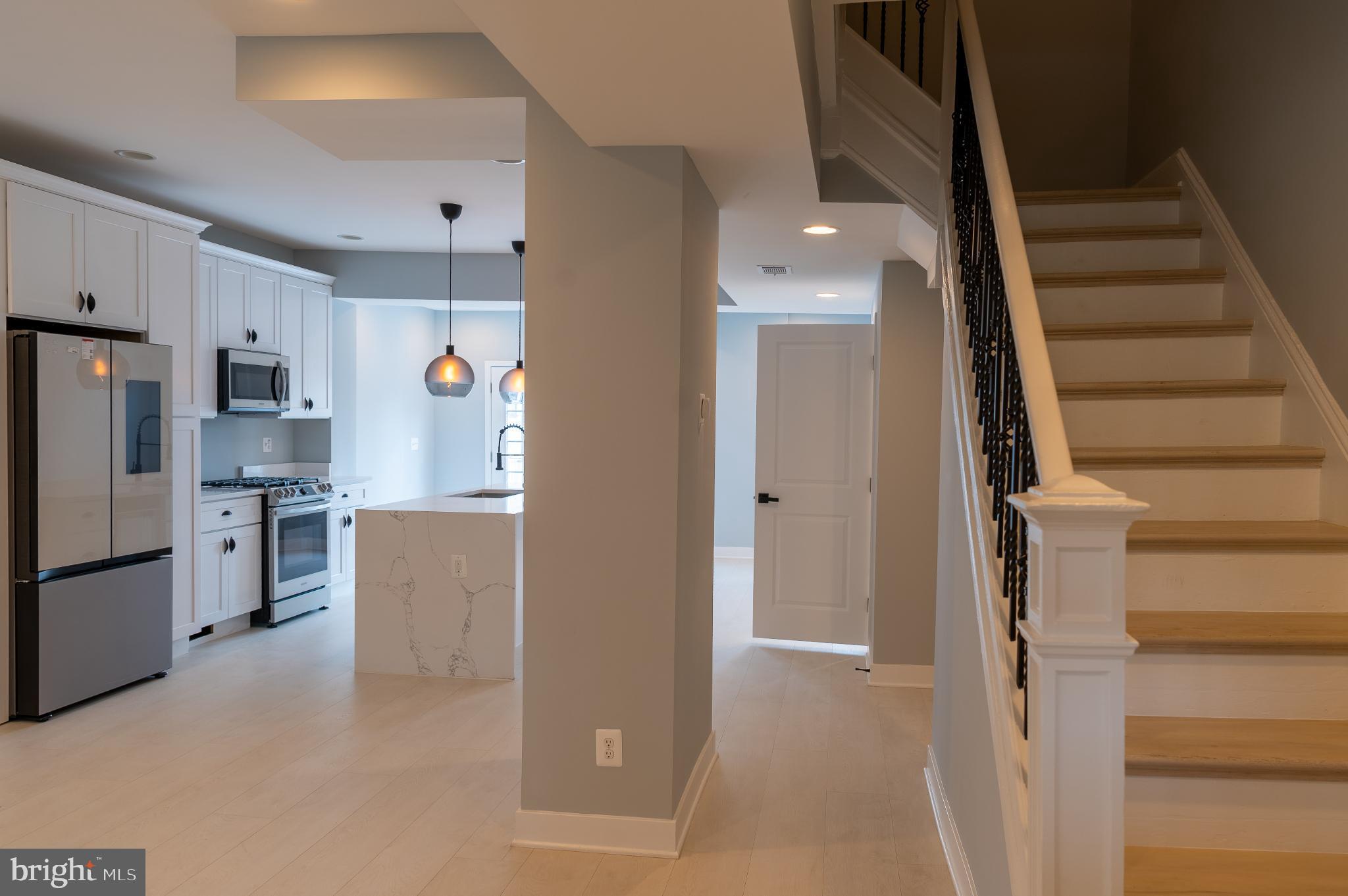 706 NW LONGFELLOW STREET NW