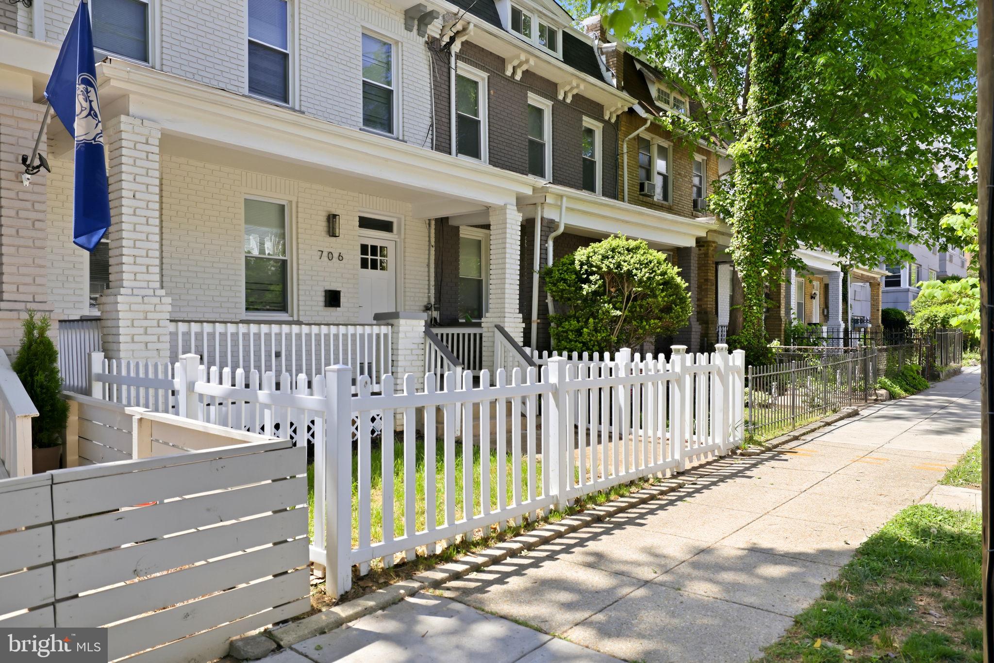 706 NW LONGFELLOW STREET NW