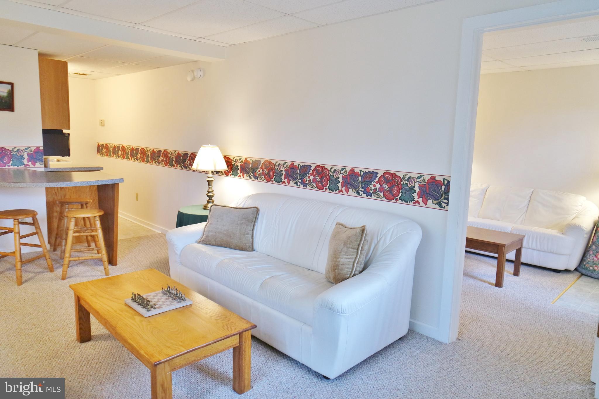 LAKEVIEW PEDESTAL HOMES - Residential