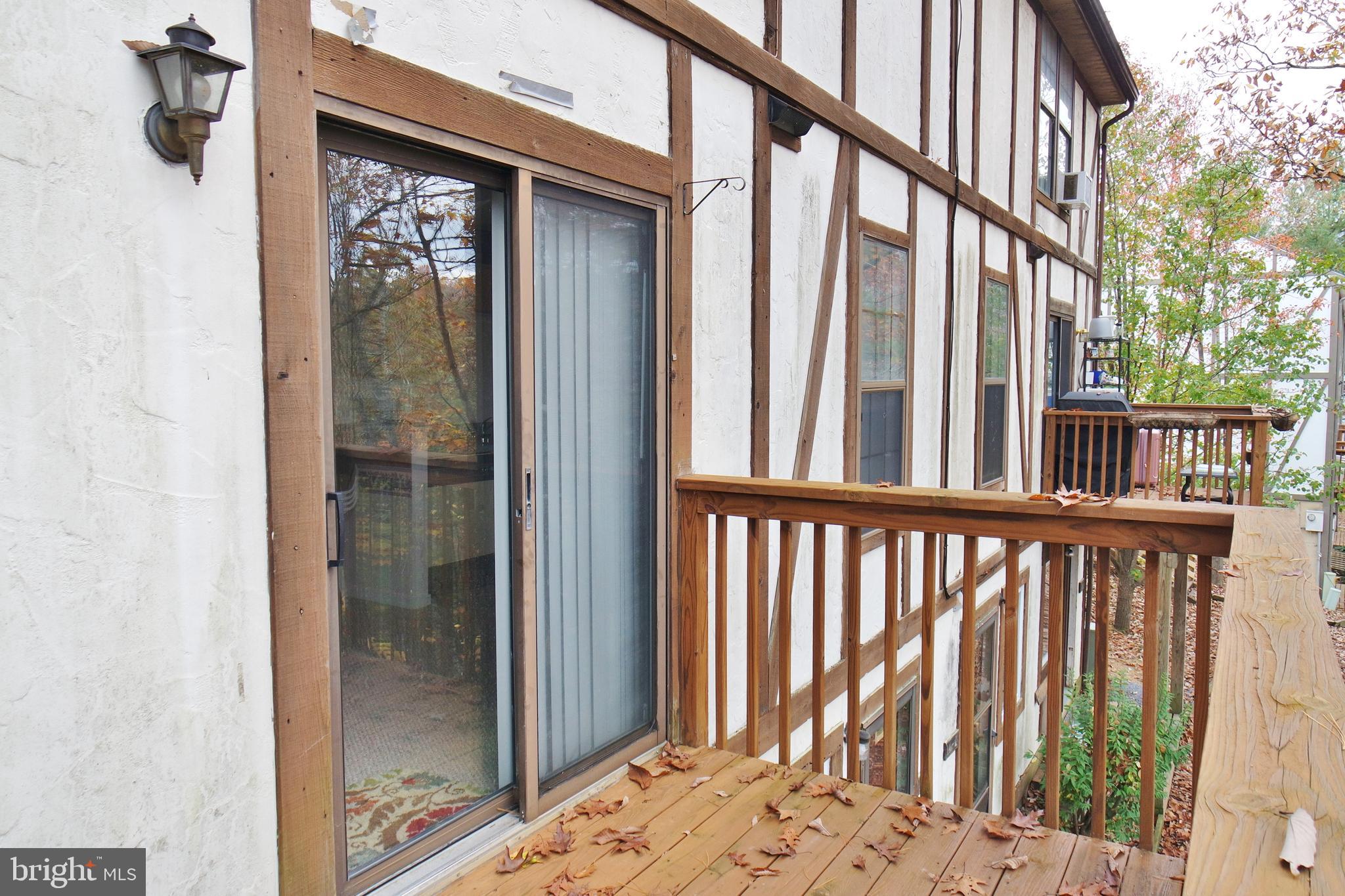 LAKEVIEW PEDESTAL HOMES - Residential