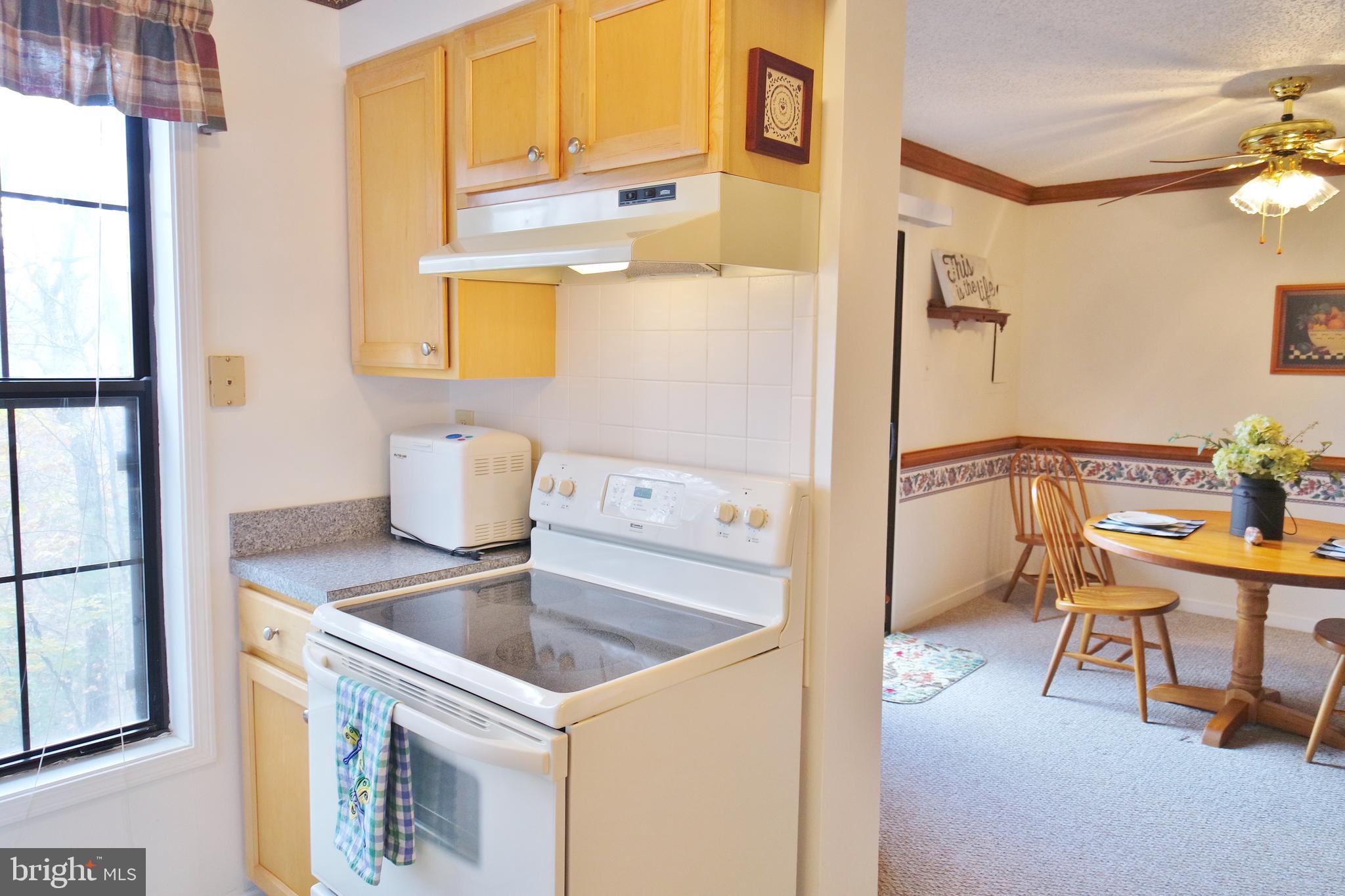 LAKEVIEW PEDESTAL HOMES - Residential