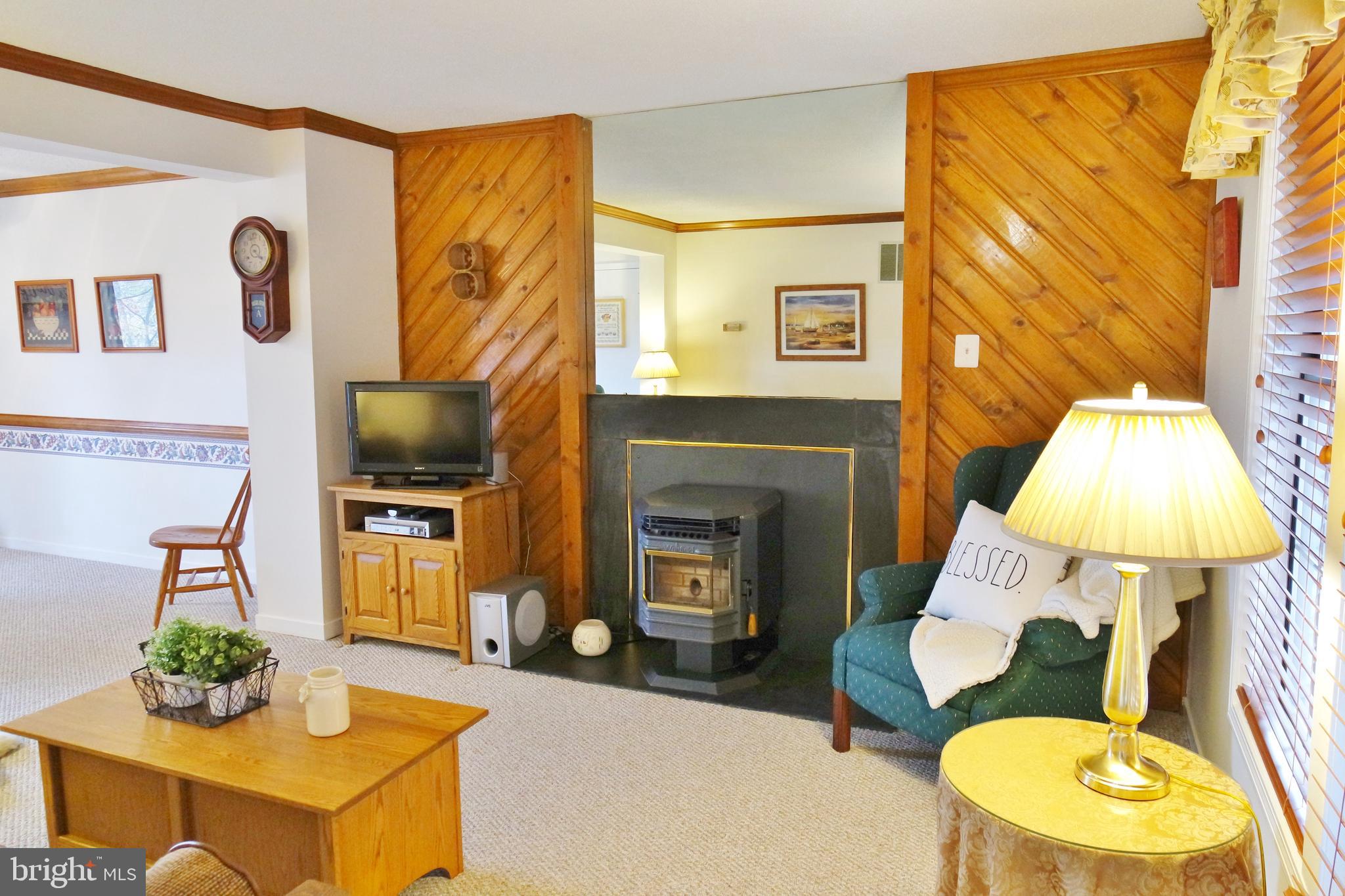 LAKEVIEW PEDESTAL HOMES - Residential