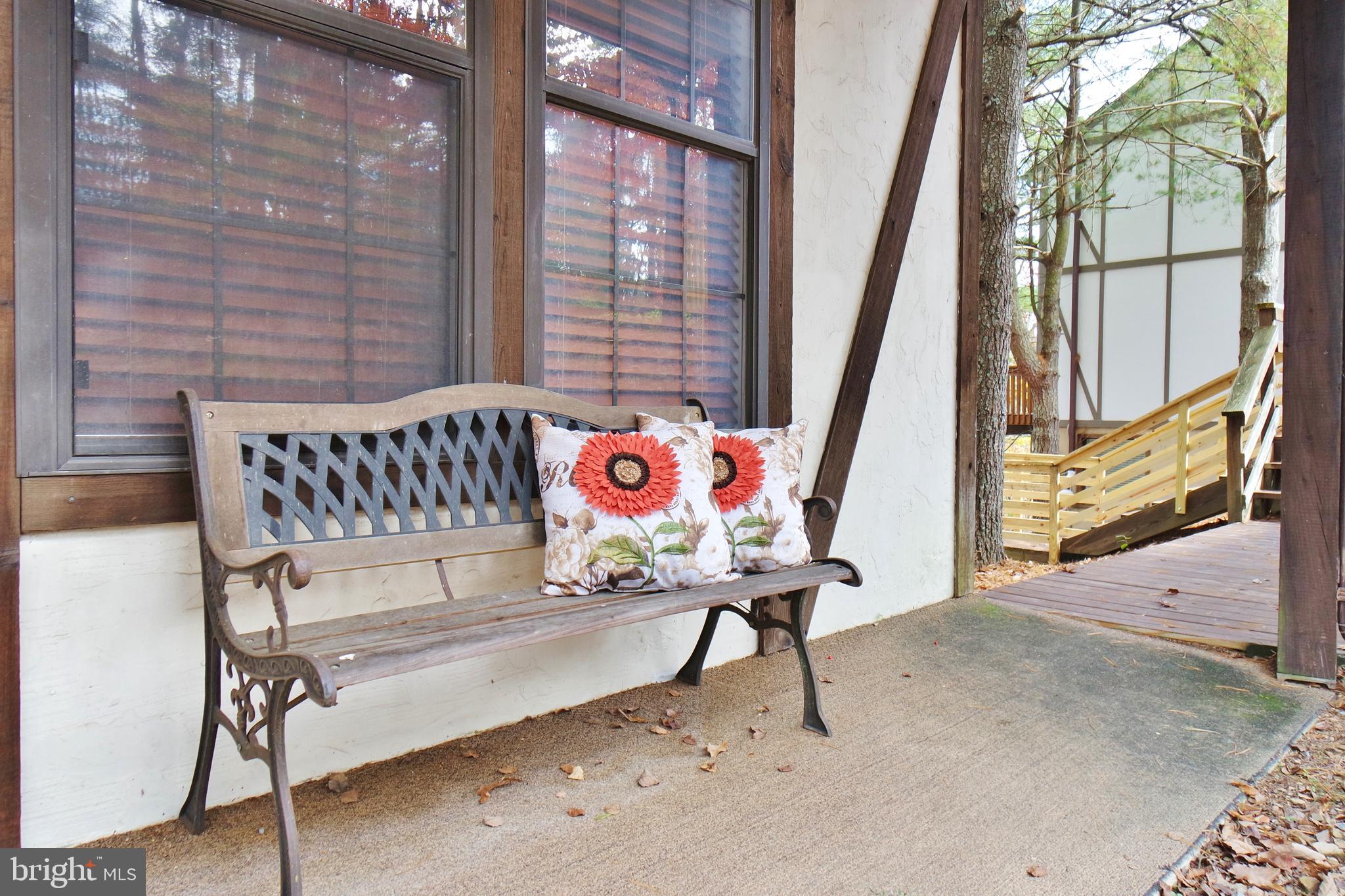 LAKEVIEW PEDESTAL HOMES - Residential