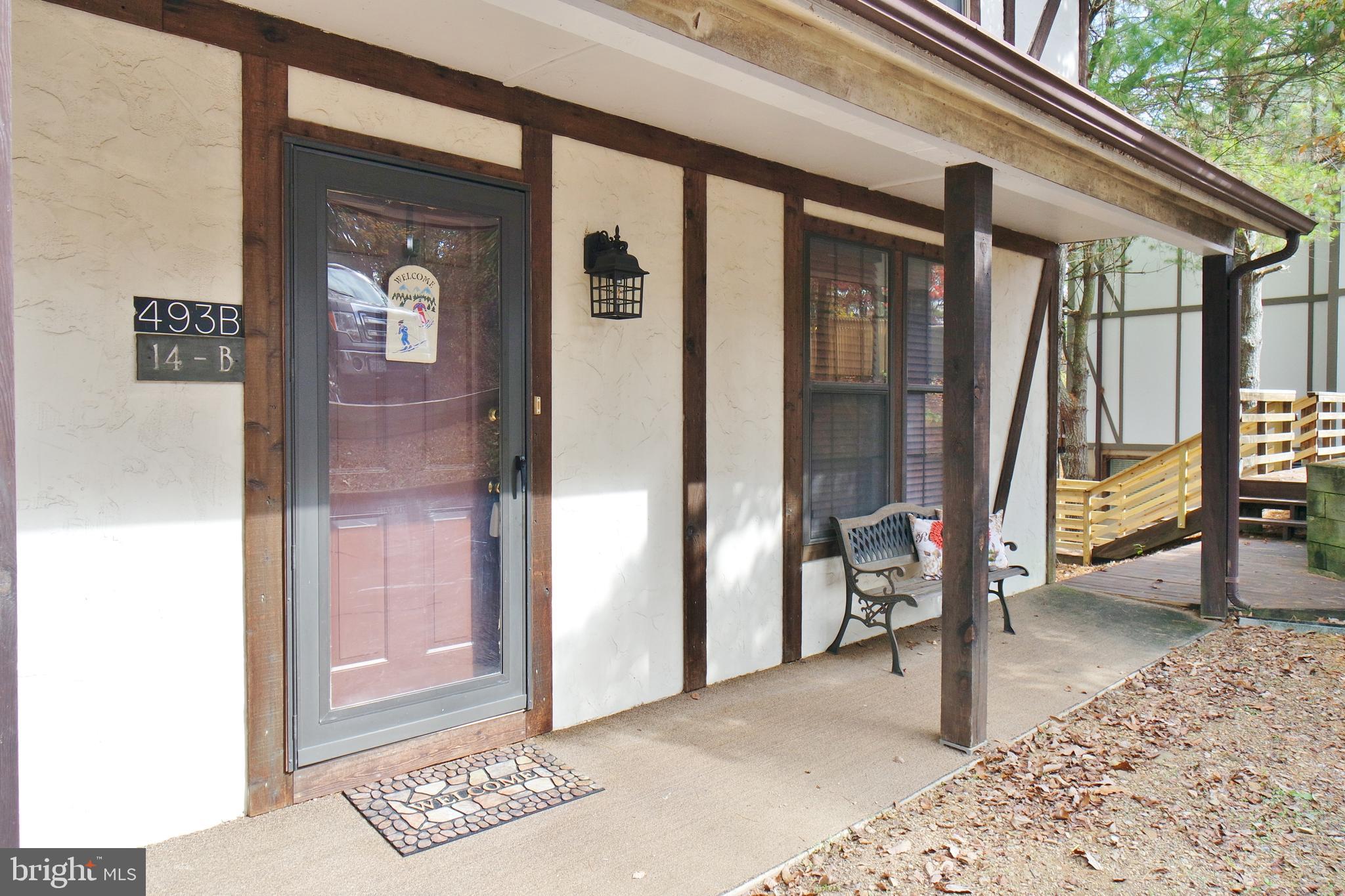 LAKEVIEW PEDESTAL HOMES - Residential