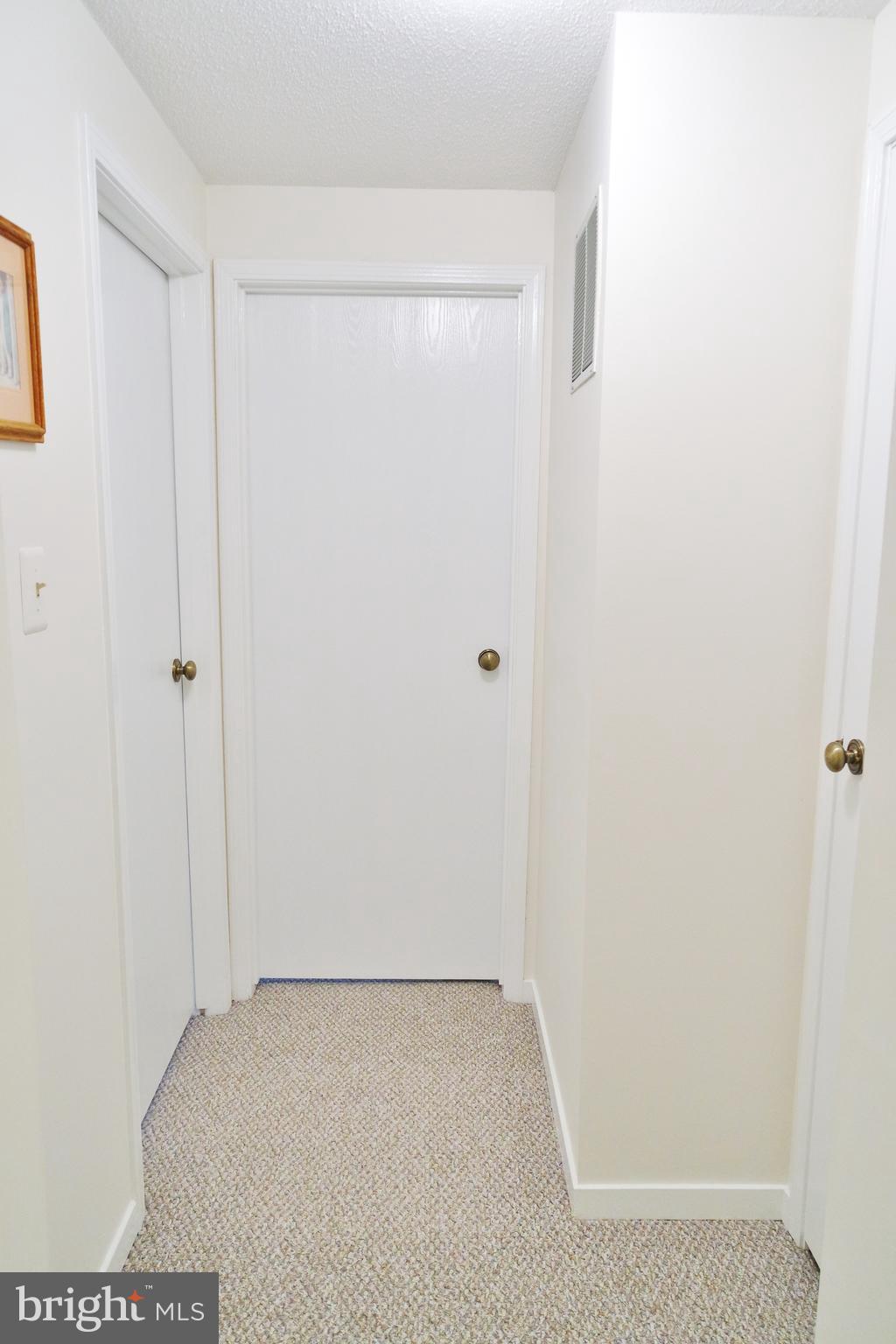 LAKEVIEW PEDESTAL HOMES - Residential