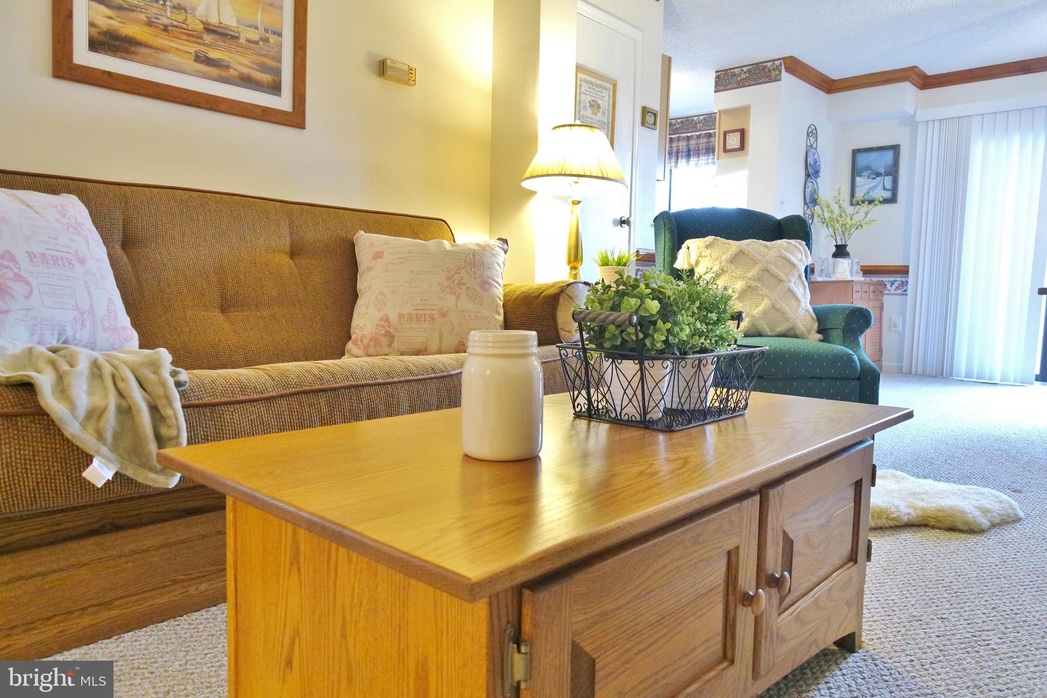 LAKEVIEW PEDESTAL HOMES - Residential