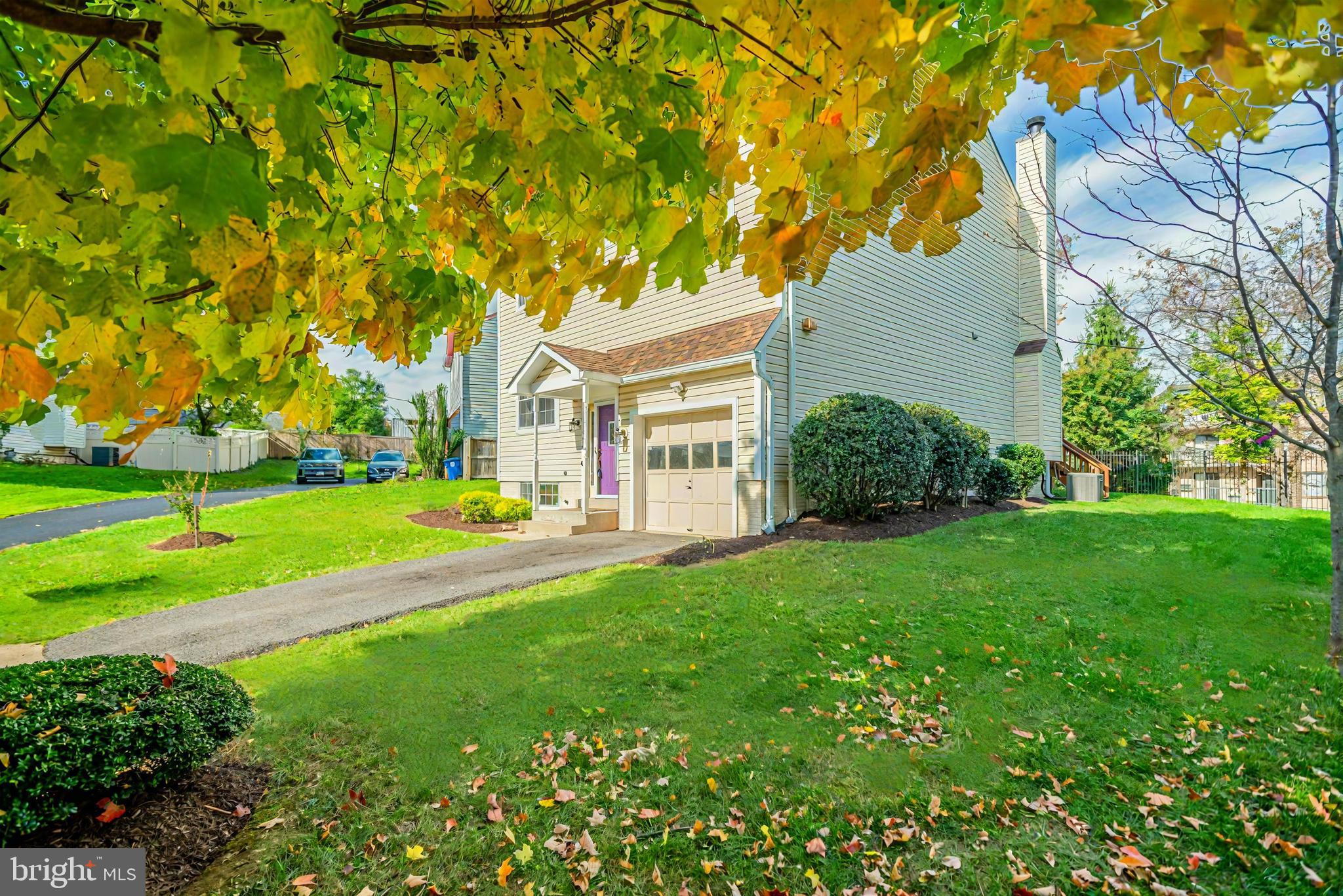 CHESTNUT HILLS - Residential