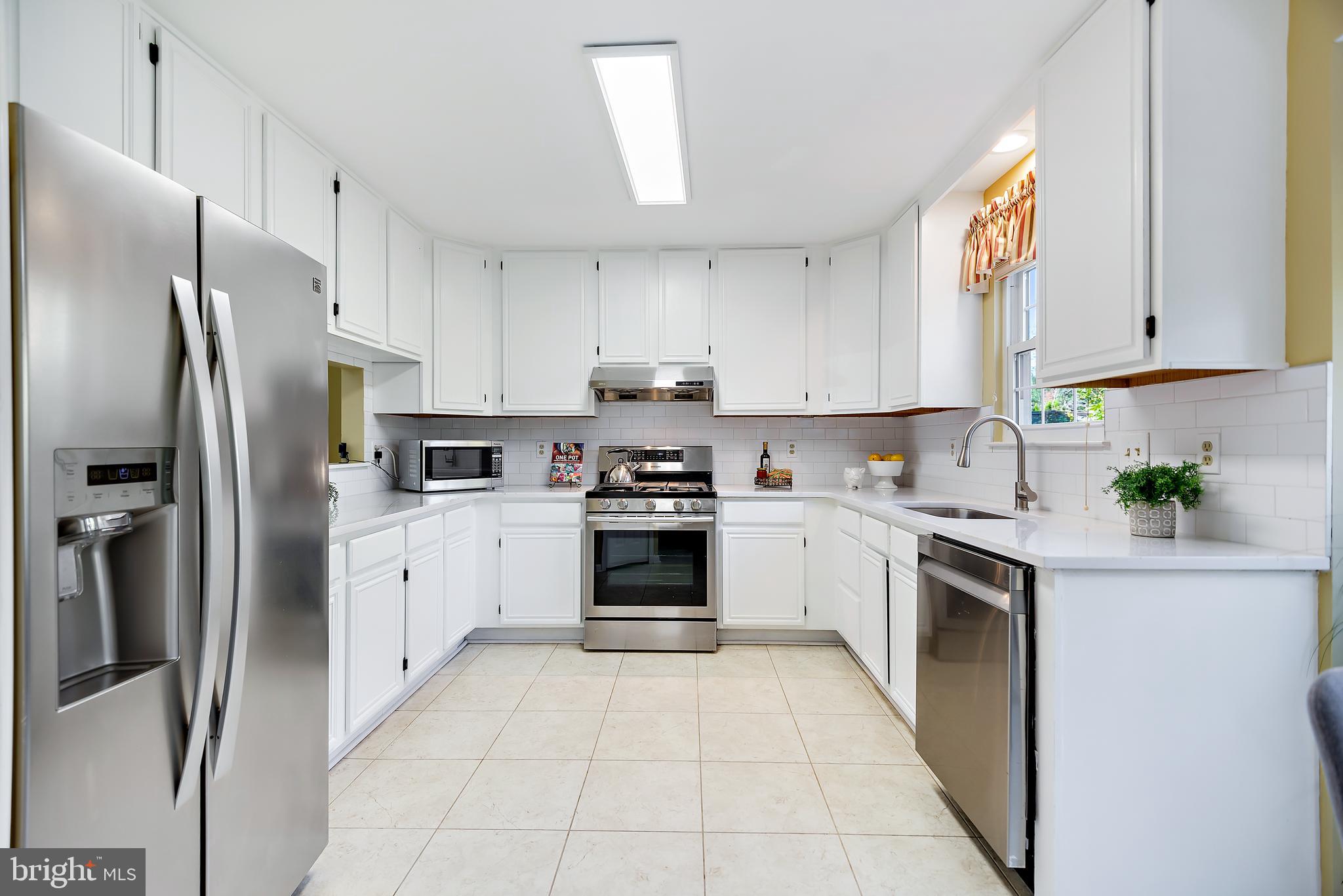 CHESTNUT HILLS - Residential