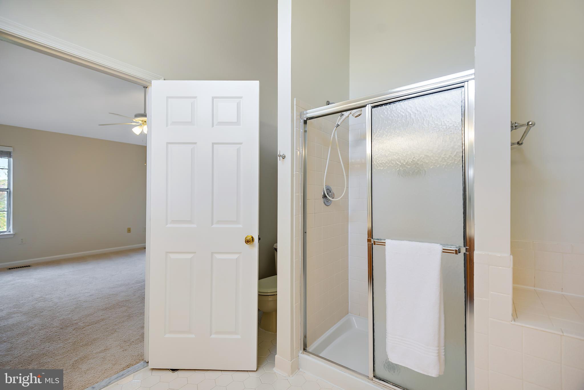 CHESTNUT HILLS - Residential