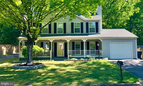 Photo of 6111 Plainville Lane, WOODBRIDGE, VA 22193 (MLS # VAPW2118448)