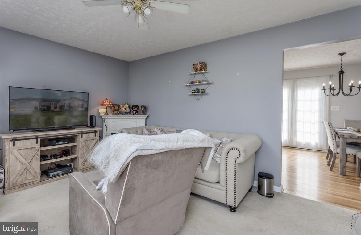 RIDGEFIELD - Residential