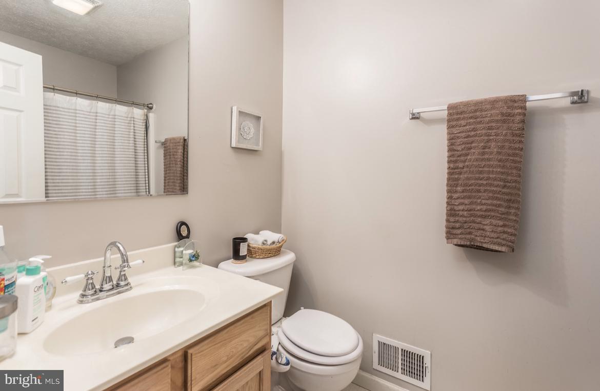 RIDGEFIELD - Residential