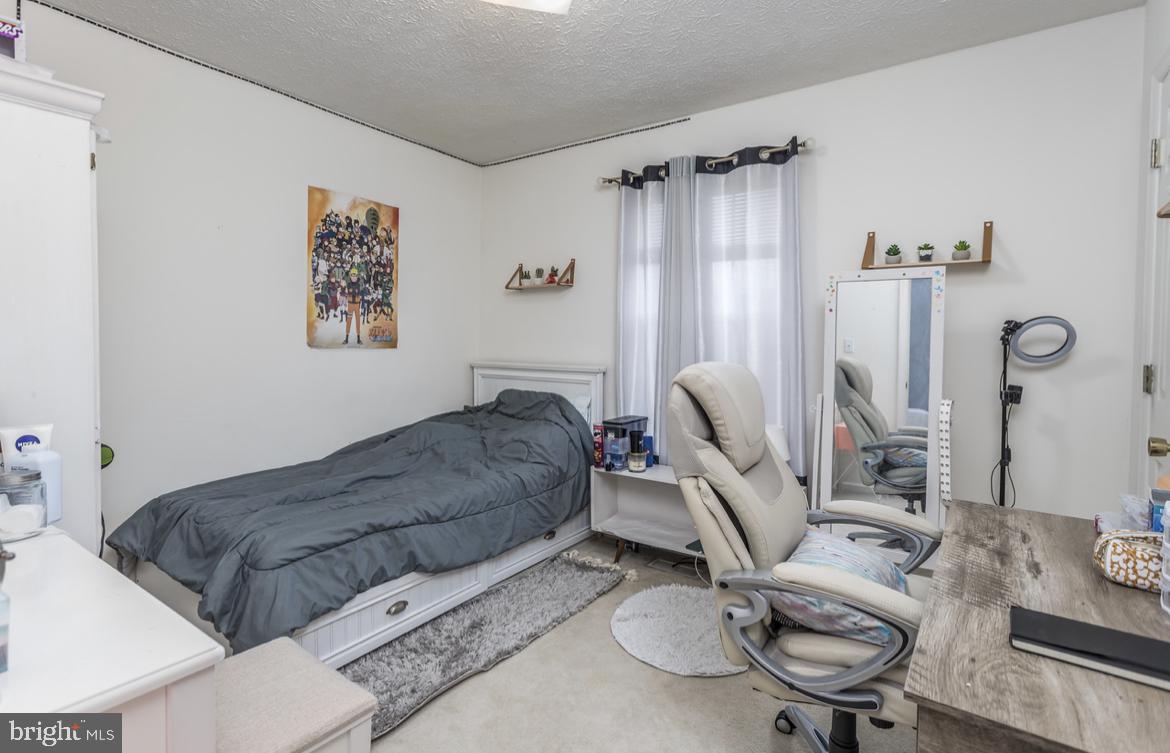 RIDGEFIELD - Residential