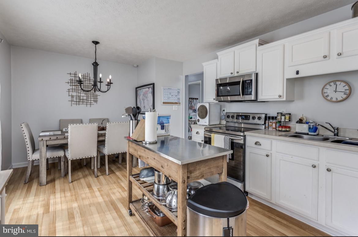 RIDGEFIELD - Residential