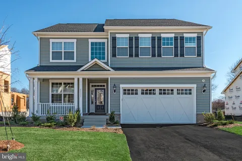 8757 Southern Oaks Place, Lorton, VA MLS: VAFX2237060