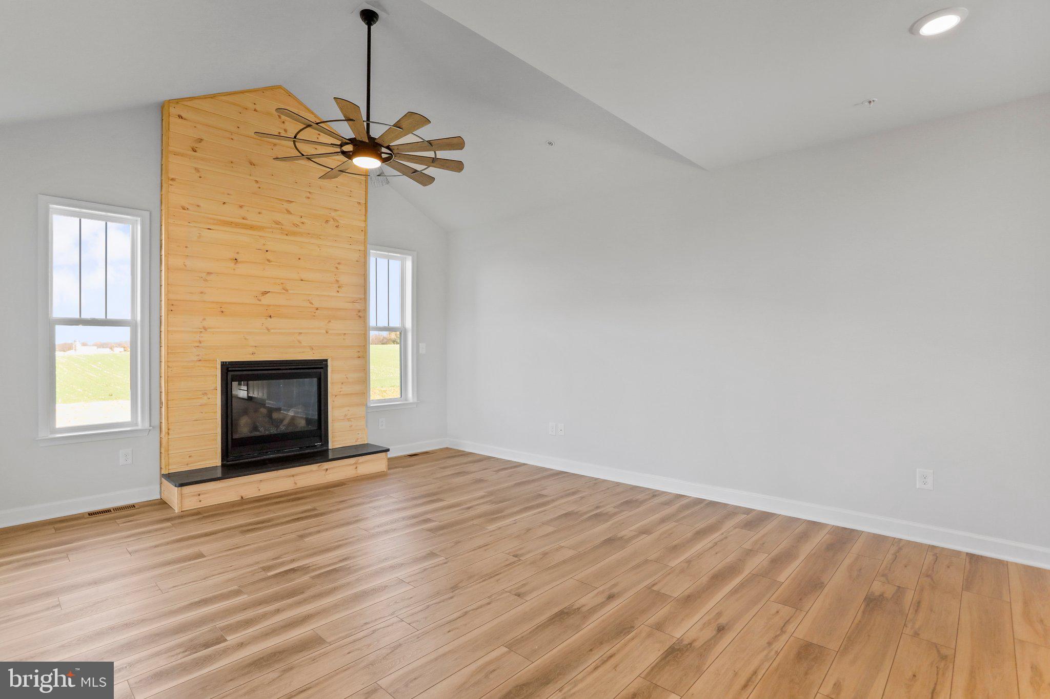 PARADISE HEIGHTS - Residential