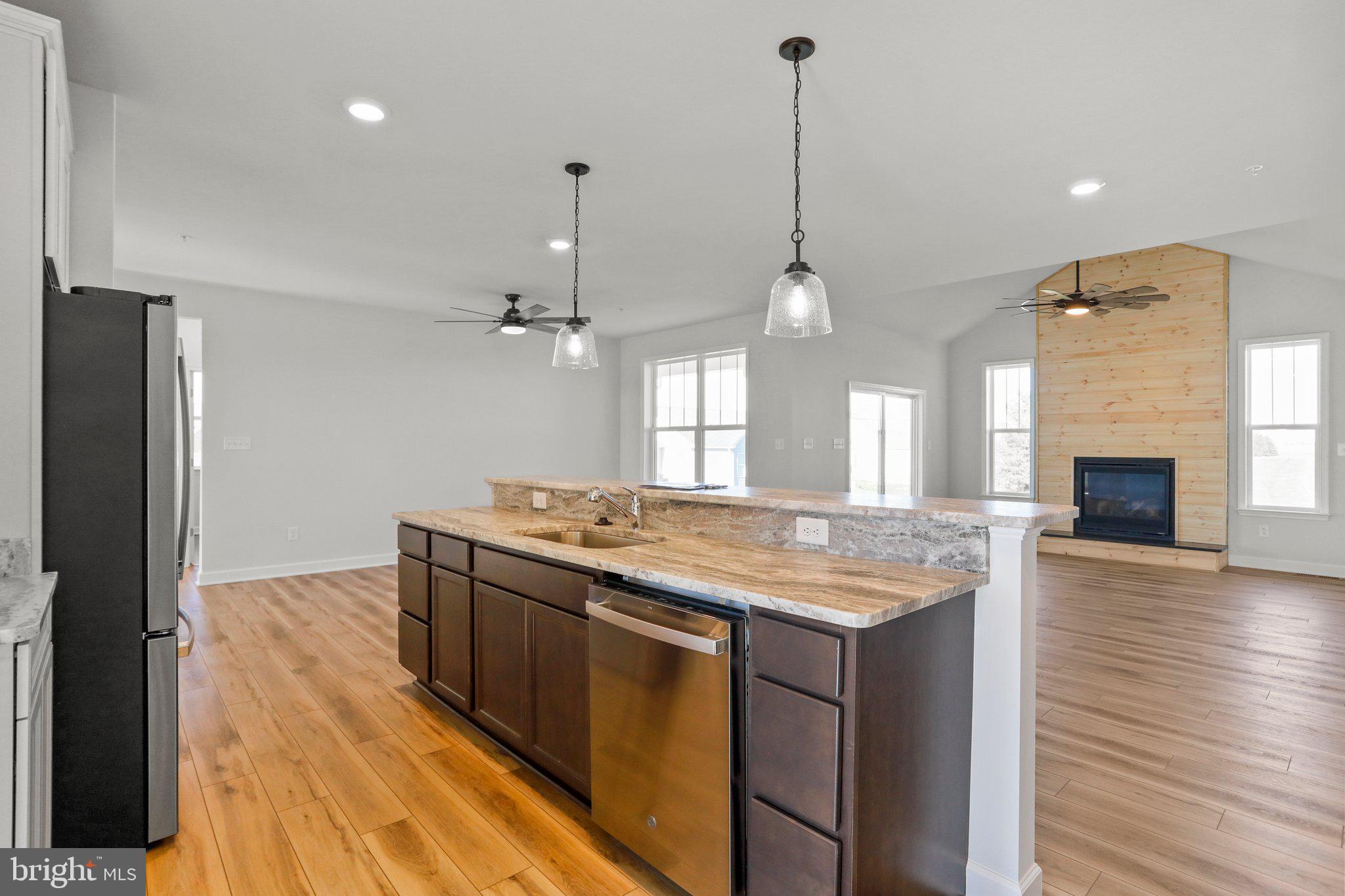 PARADISE HEIGHTS - Residential