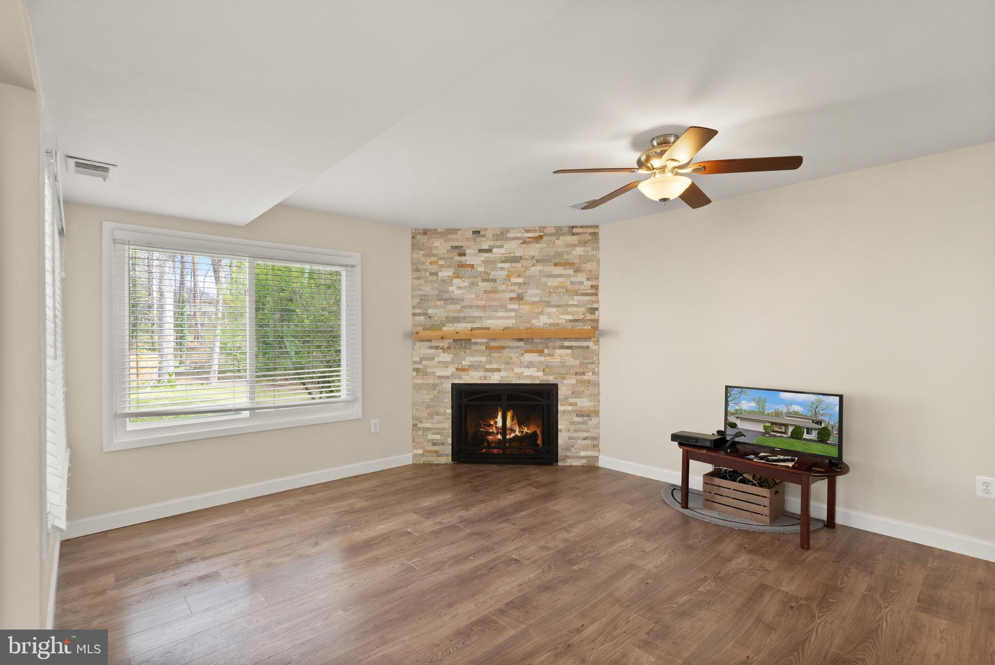 SUGARLAND RUN - Residential