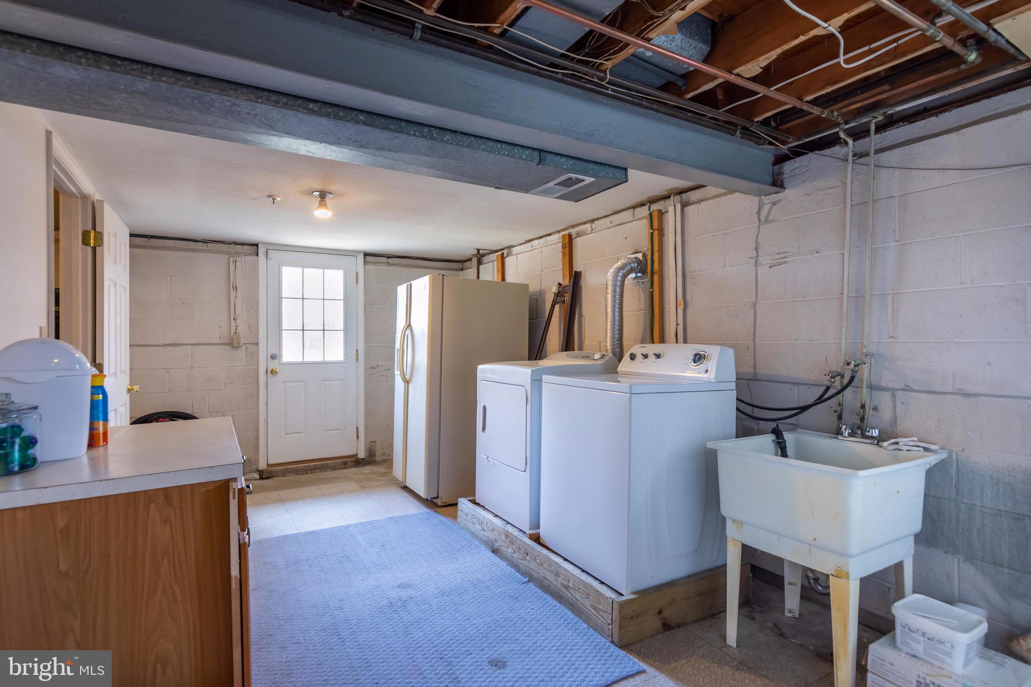 THE HIGHLANDS - Residential