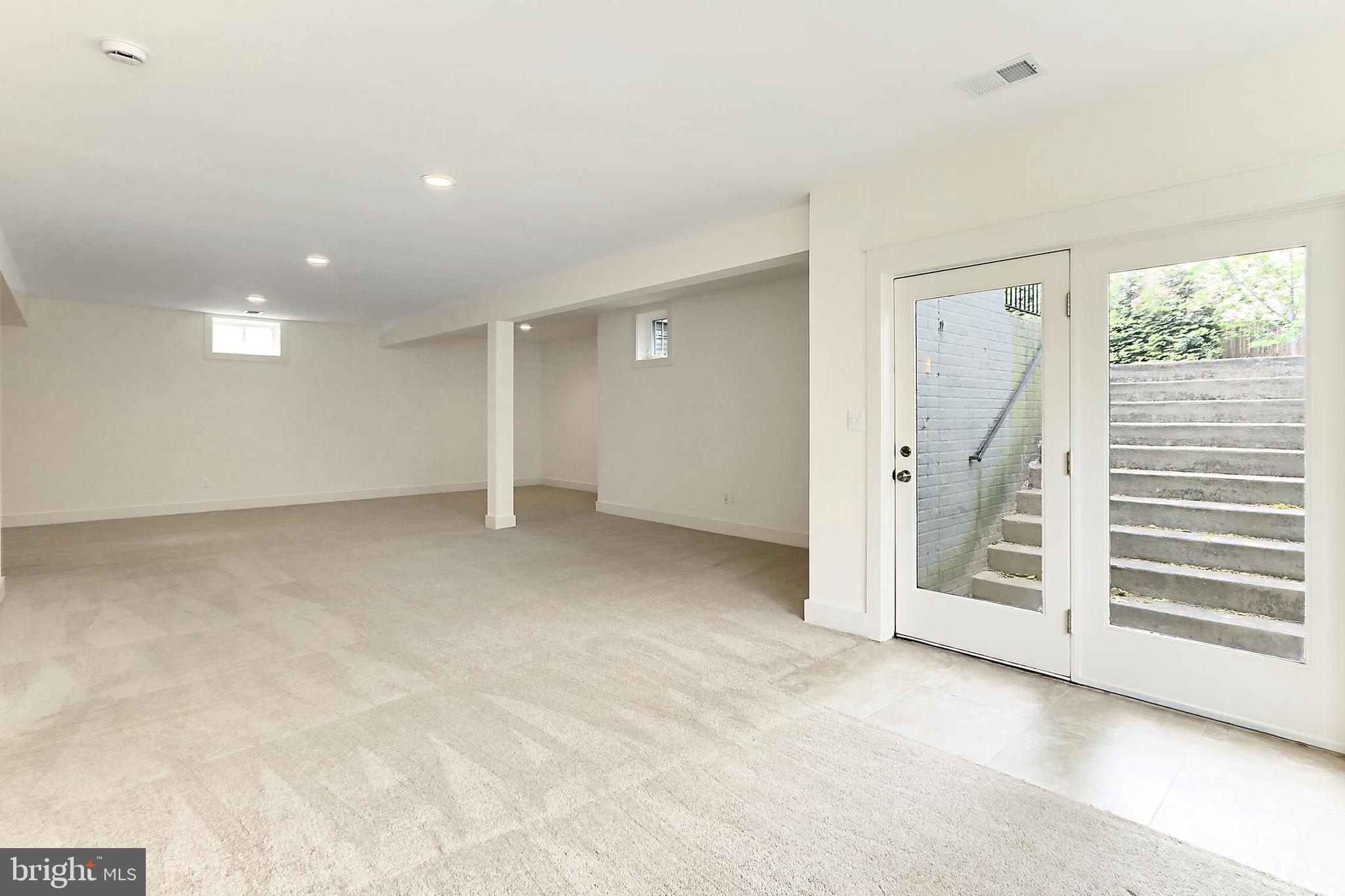 GREENWAY DOWNS - Residential