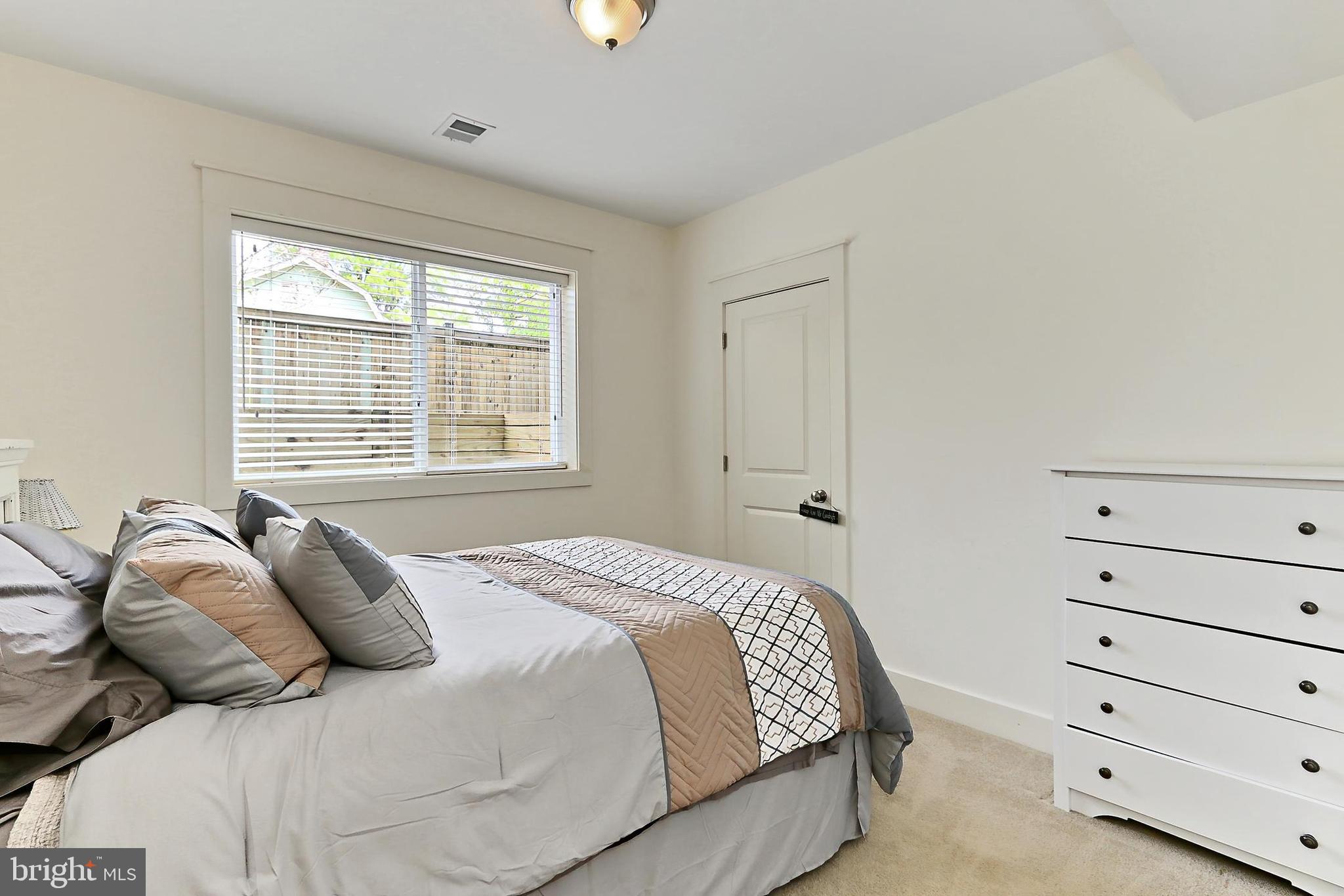 GREENWAY DOWNS - Residential