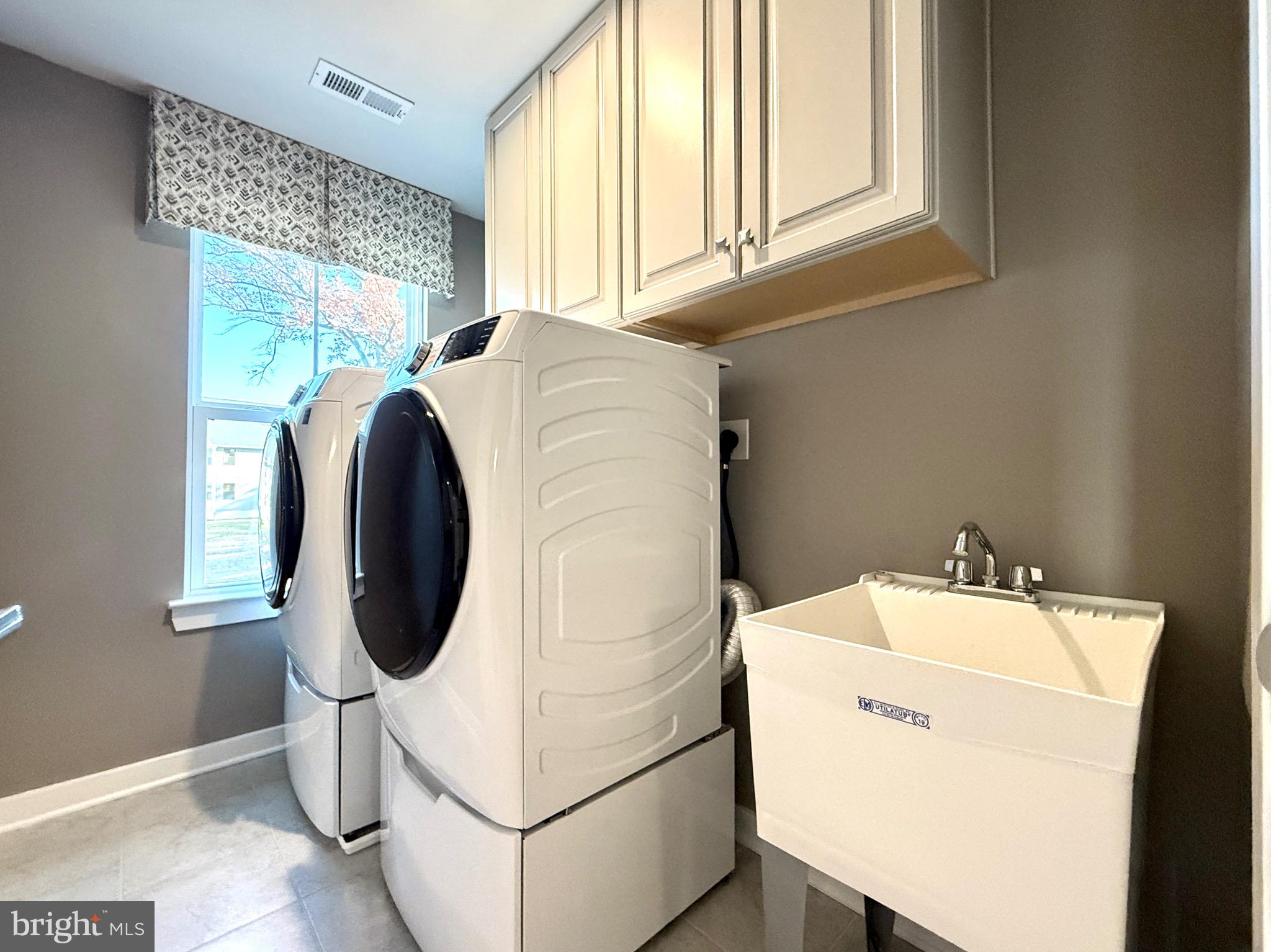 ASHBOURNE MEADOWS - Residential