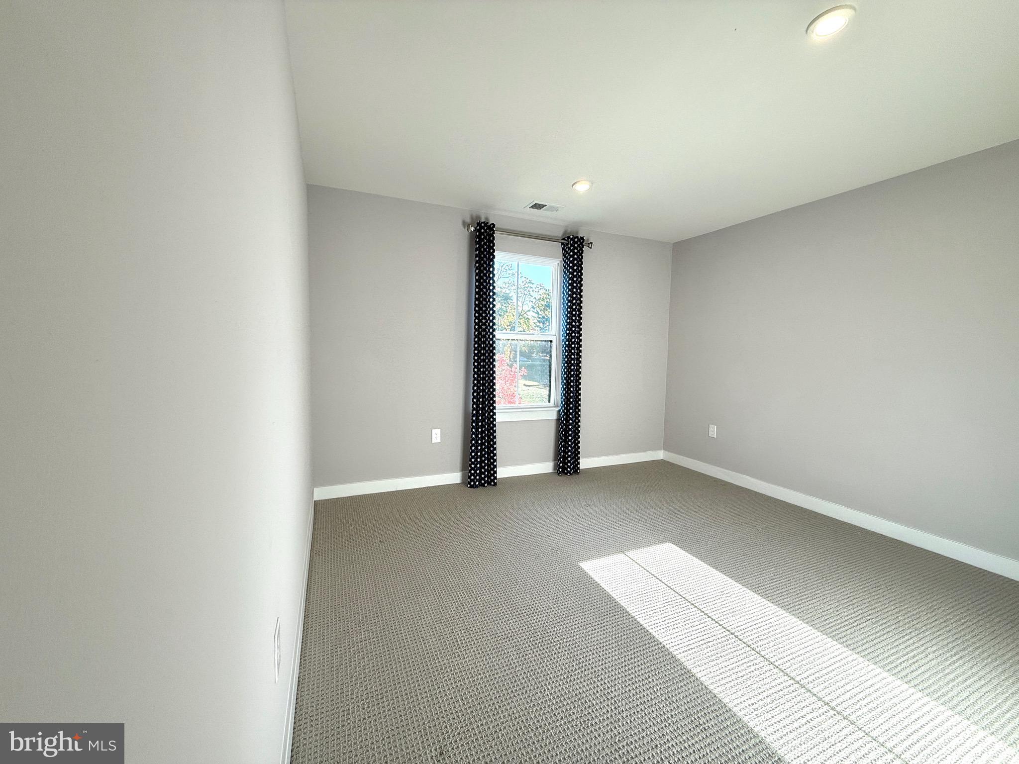 ASHBOURNE MEADOWS - Residential