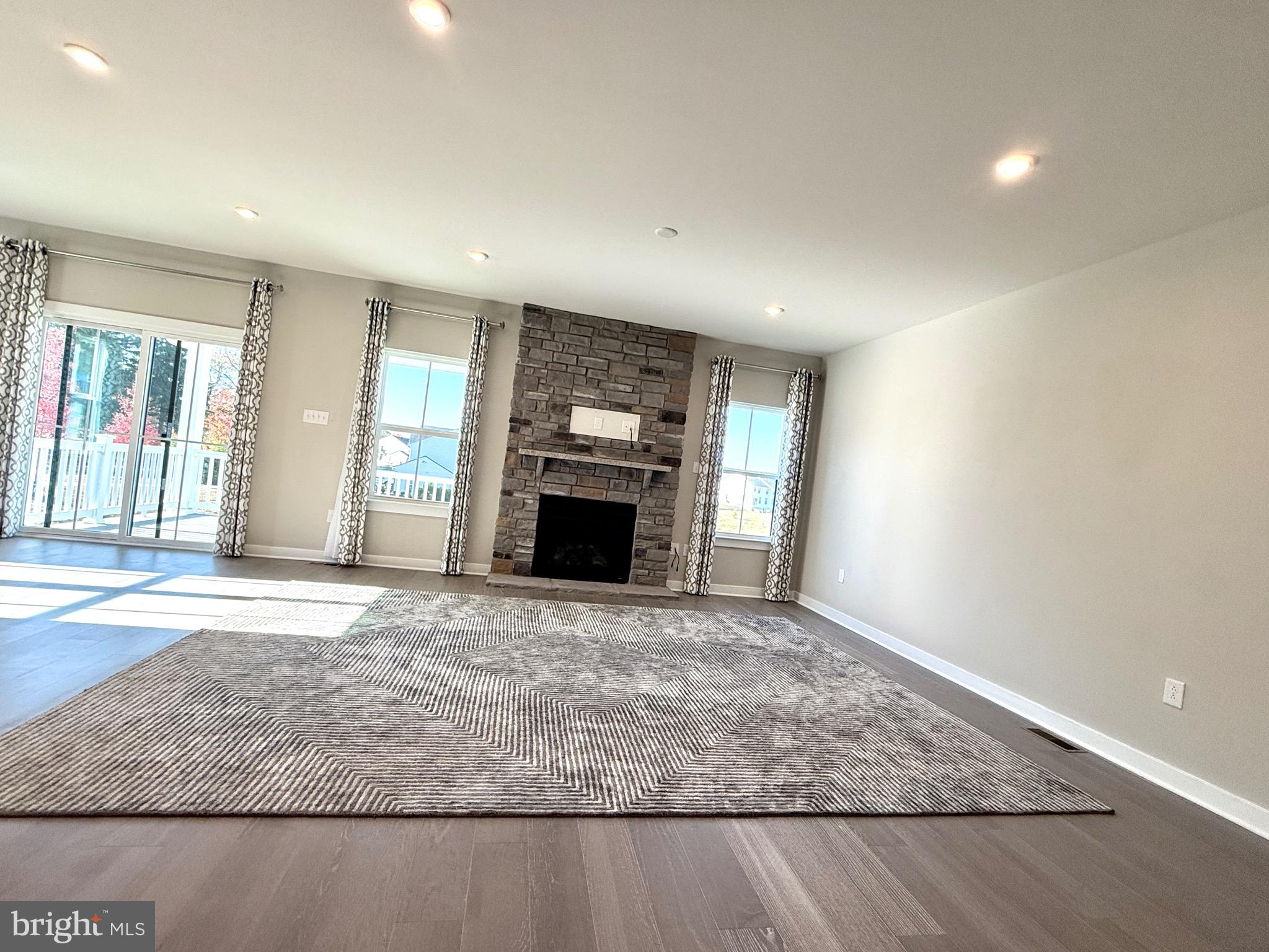 ASHBOURNE MEADOWS - Residential