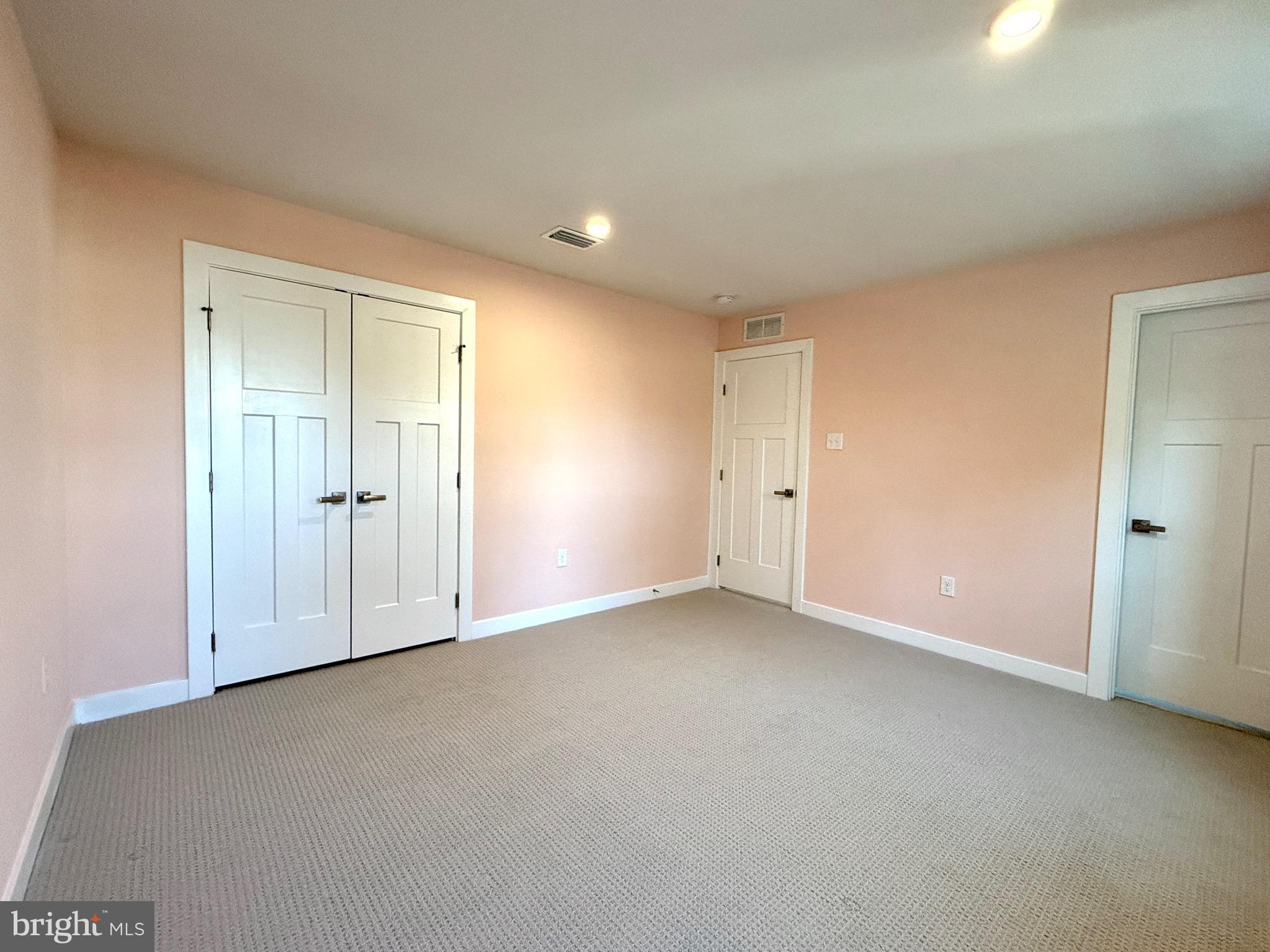 ASHBOURNE MEADOWS - Residential