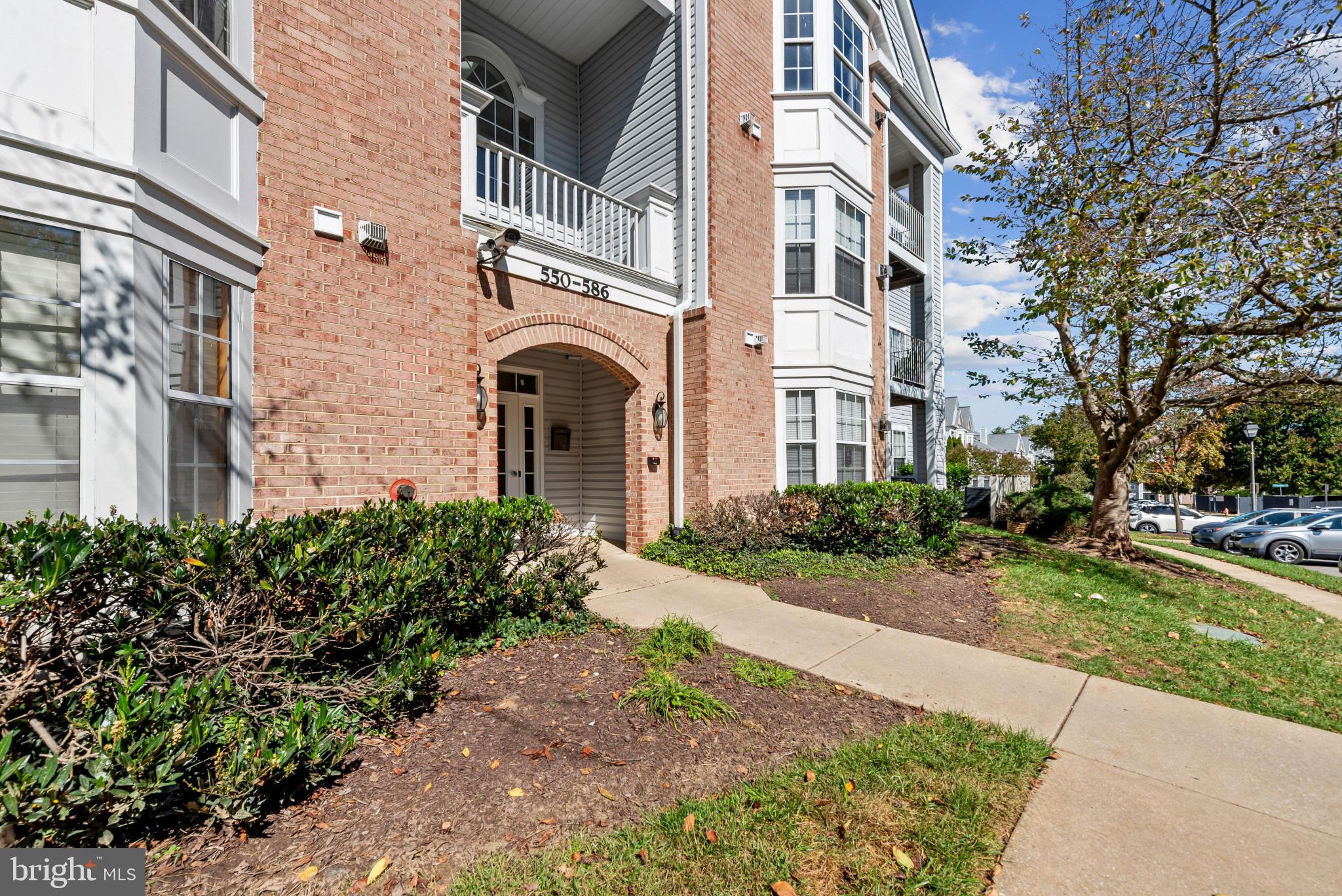 550 KENNINGTON ROAD 550