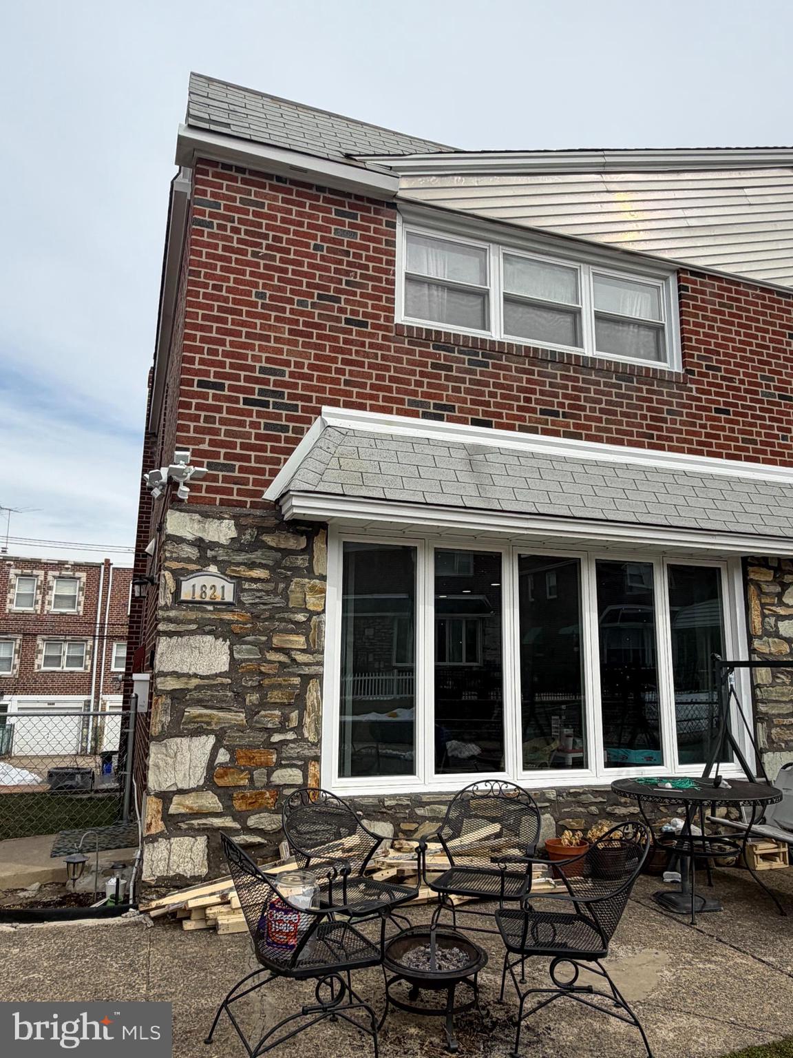 1821 KENDRICK STREET