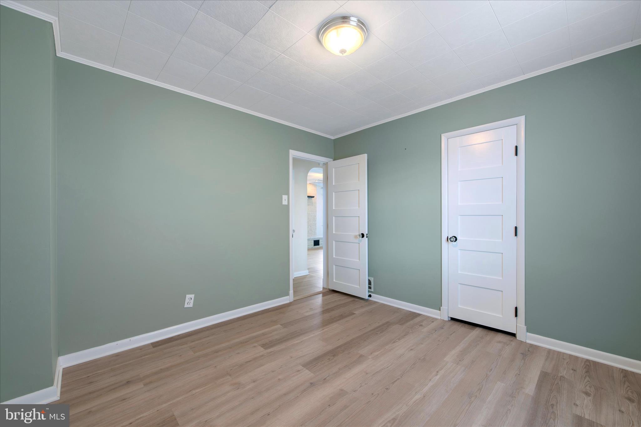 RIVERA BEACH - Residential