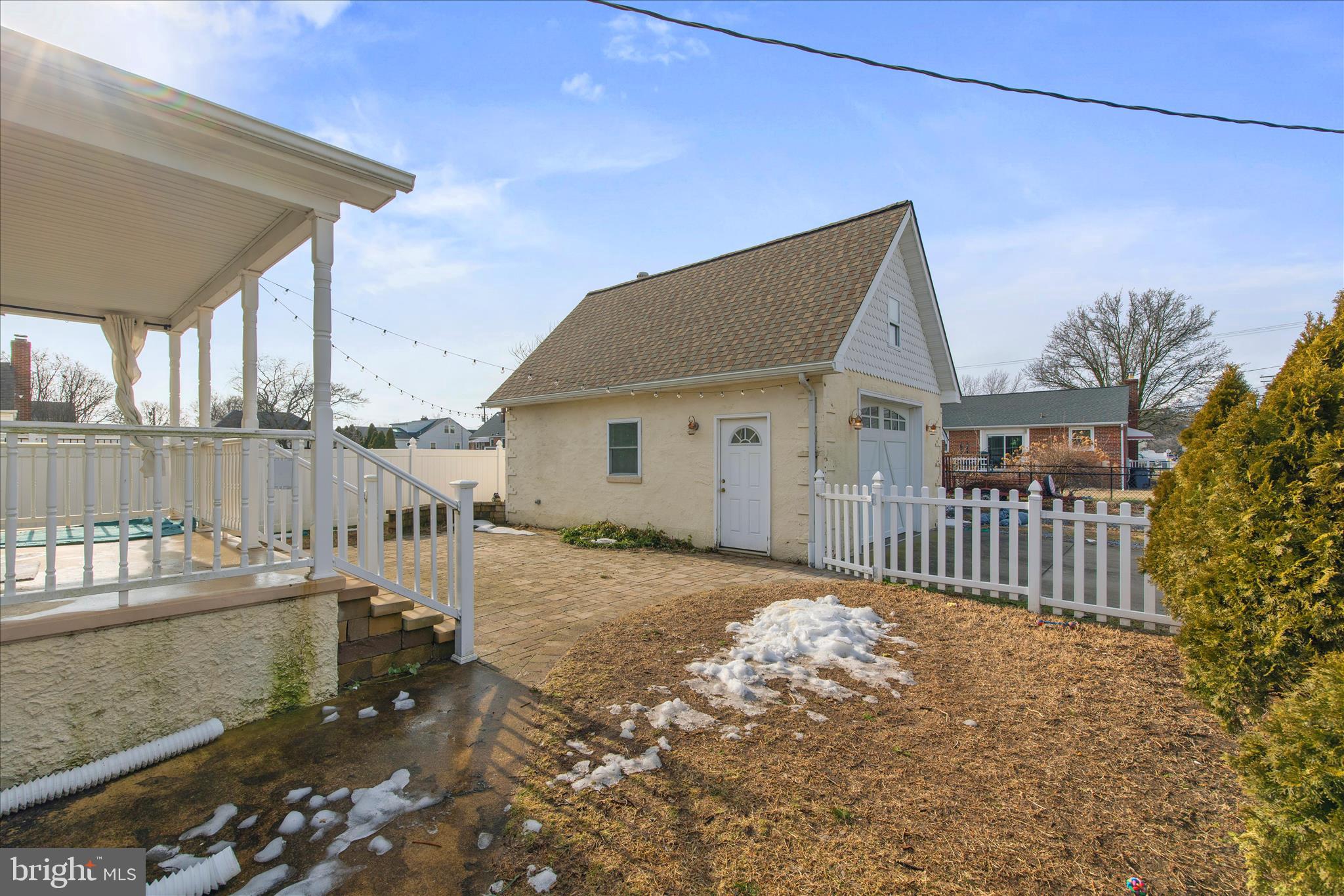 RIVERA BEACH - Residential