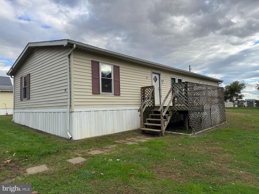 For rent is a 4 bedroom, 2 full bath double wide. Home has forced air heat. Has has 3 off street parking spaces. Home comes with washer/dryer to use. Lawn care is taken care of by the owner. No Smoking, No Pets. Tenants must have a minimum credit  score of 600 or higher to qualify. Tenants are responsible for all utilities.