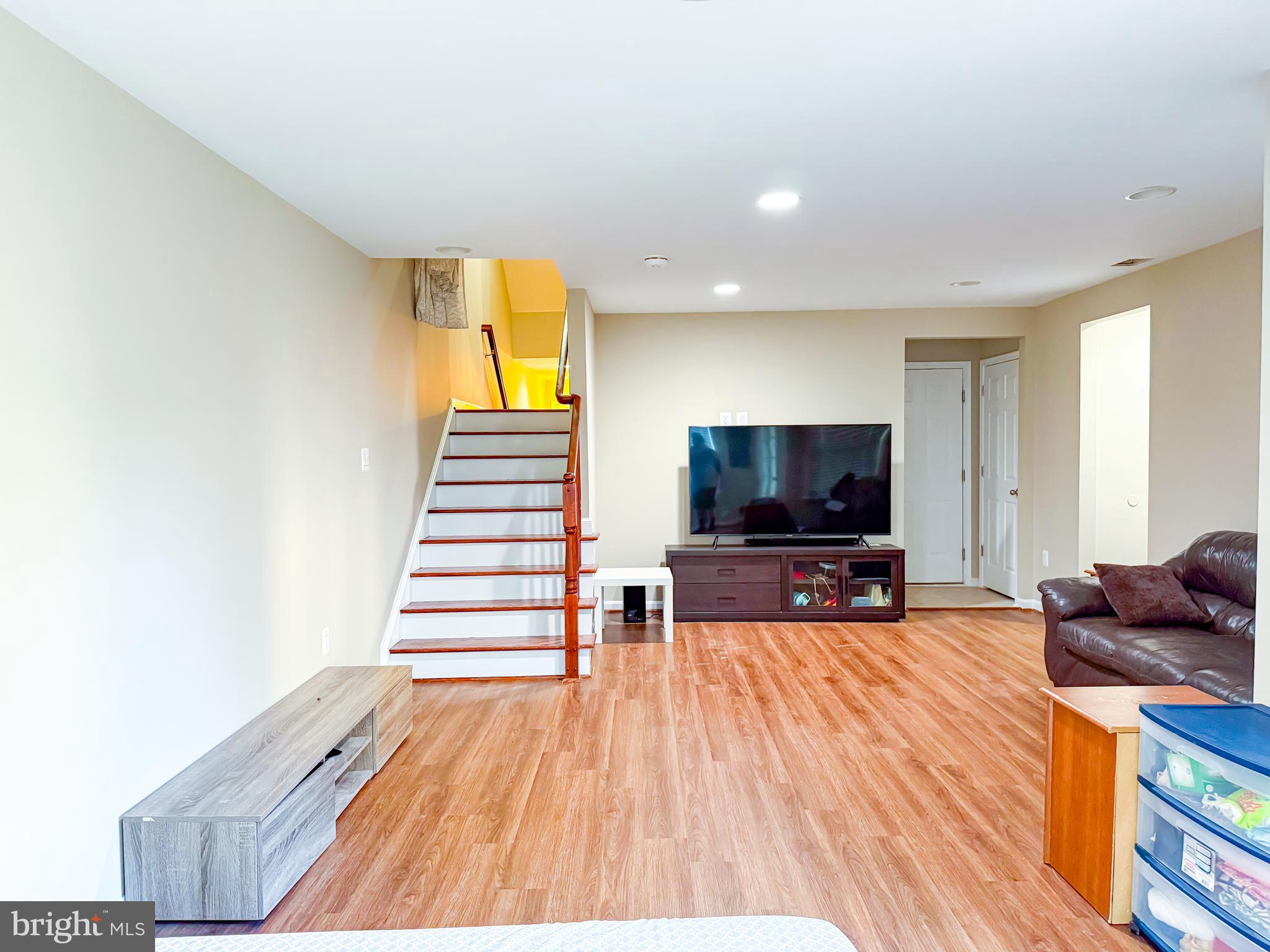 PROVIDENCE GLEN - Residential Lease