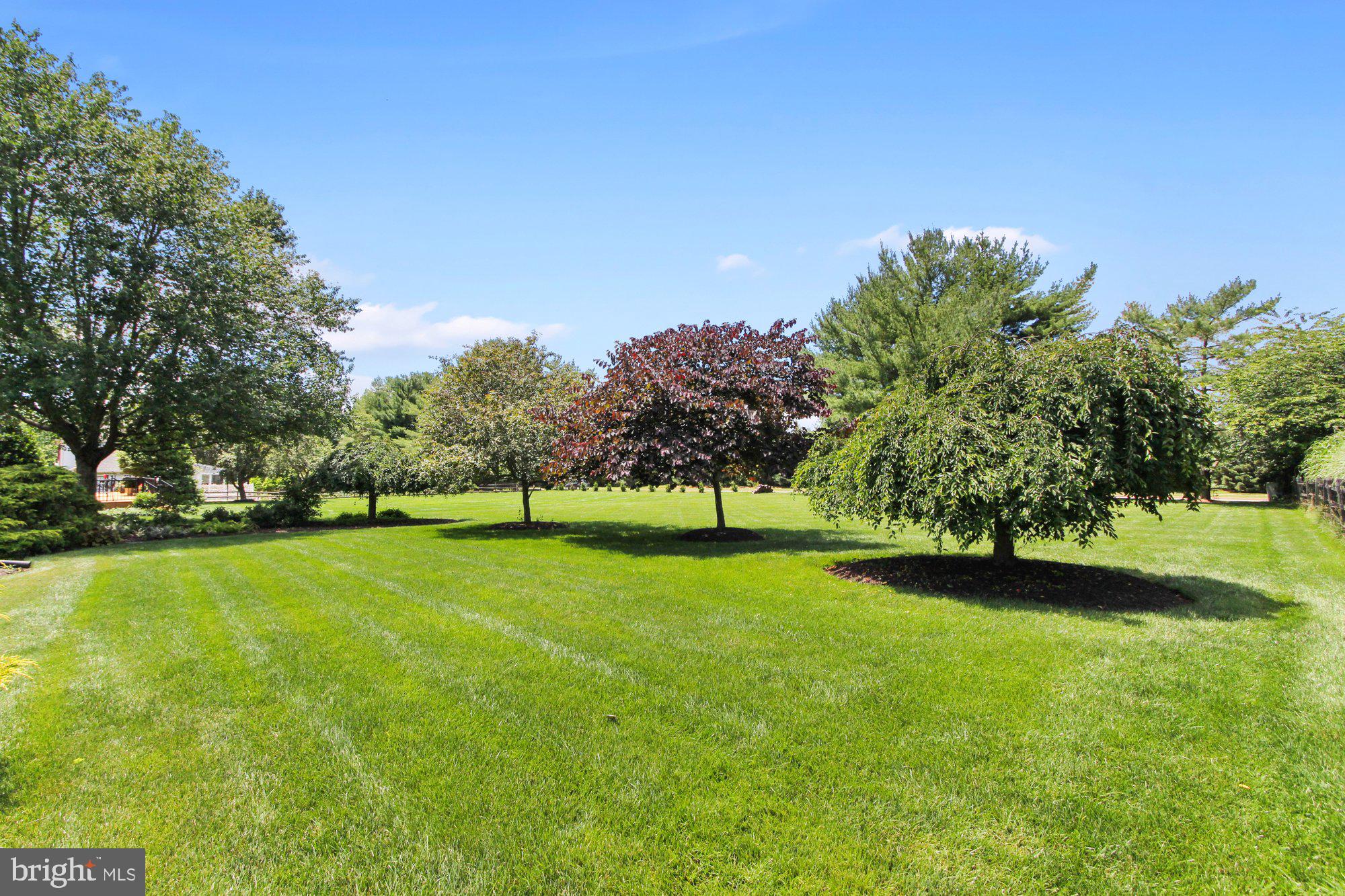 TUDOR MANOR - Residential