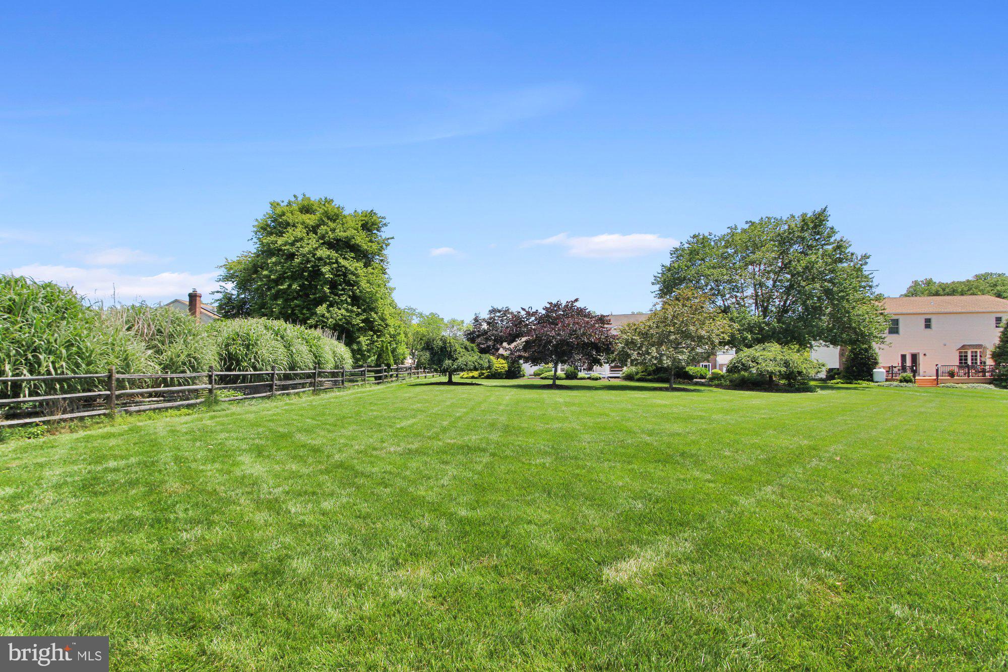 TUDOR MANOR - Residential