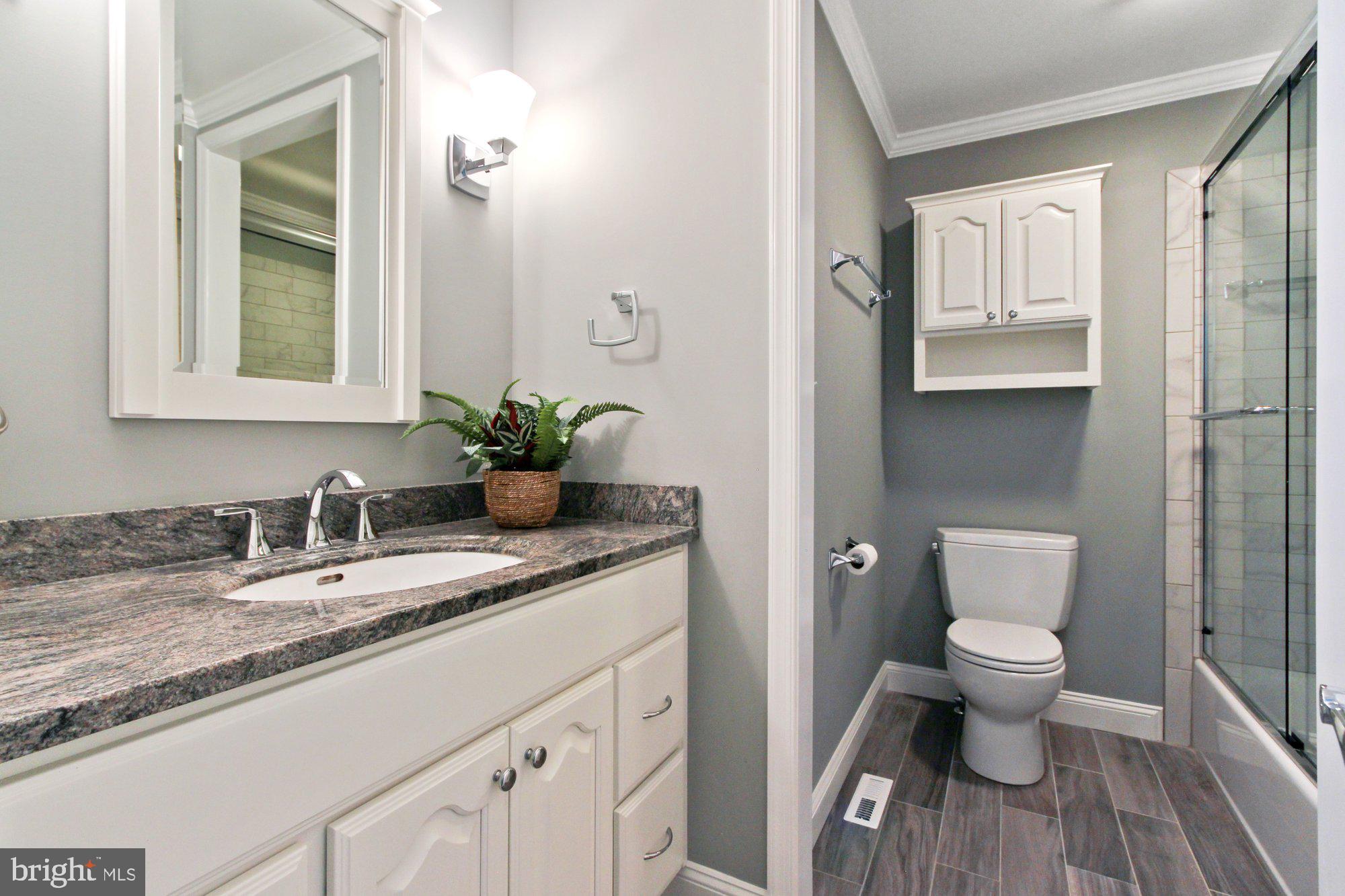 TUDOR MANOR - Residential