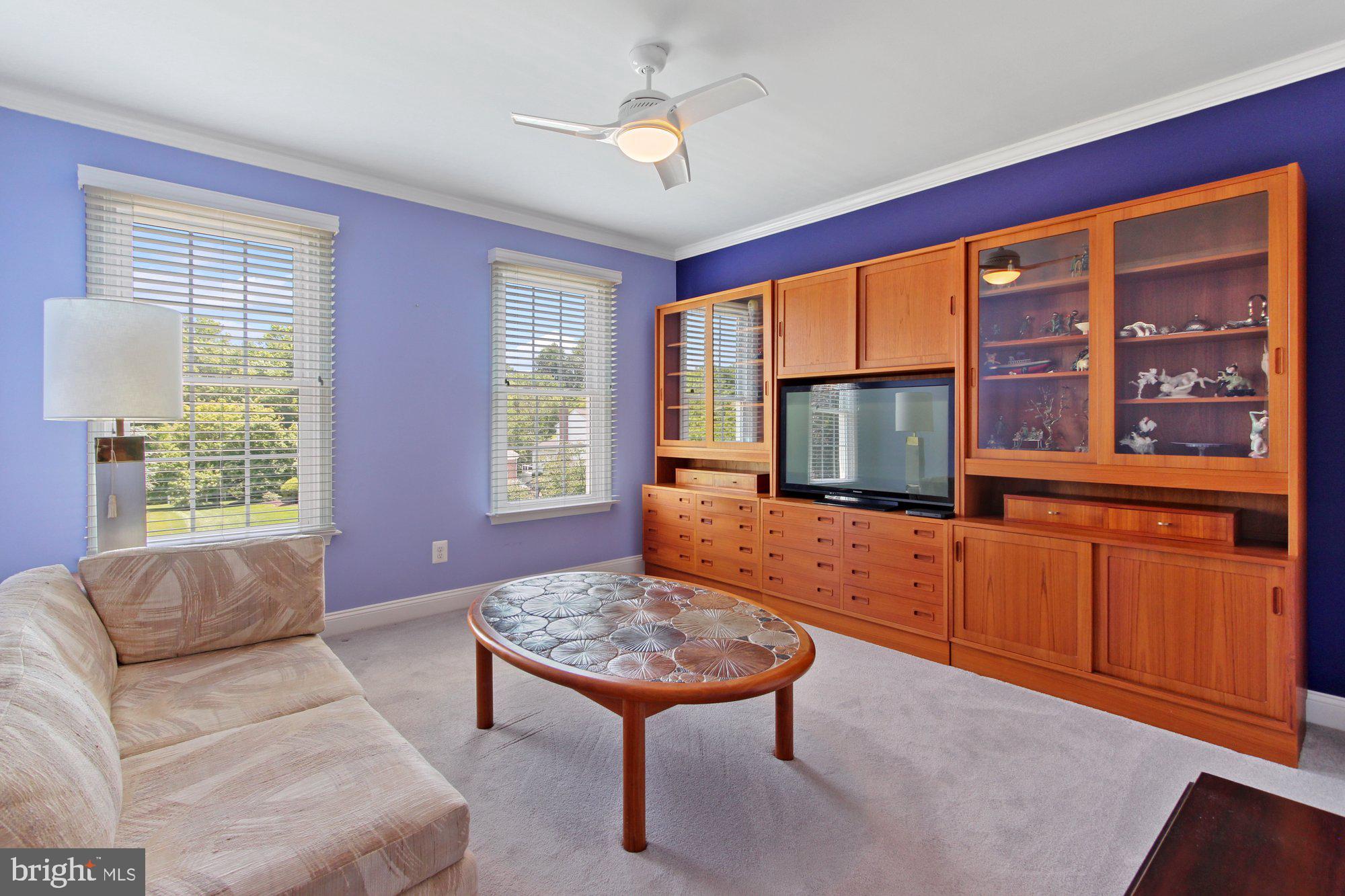 TUDOR MANOR - Residential