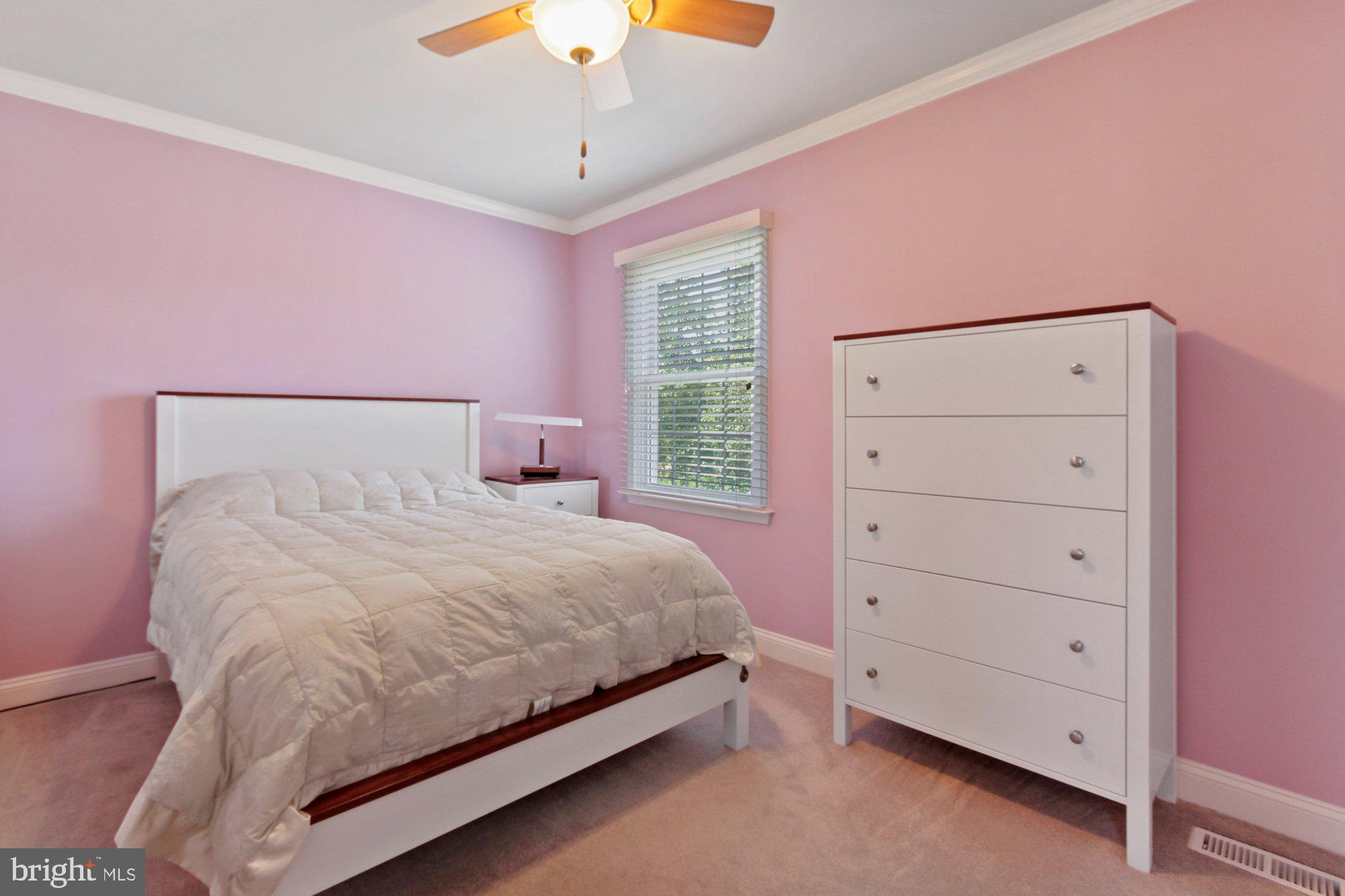 TUDOR MANOR - Residential