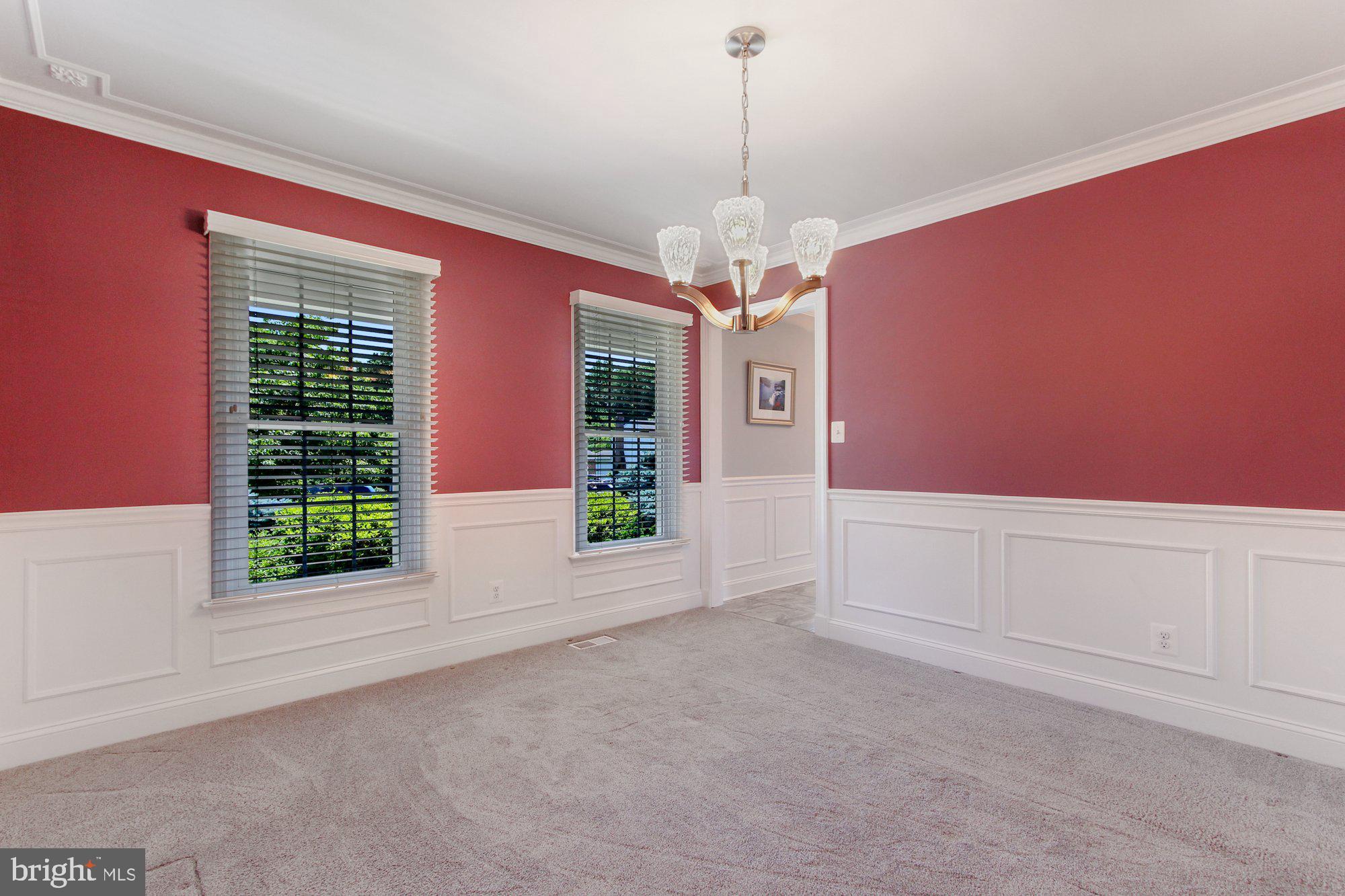 TUDOR MANOR - Residential