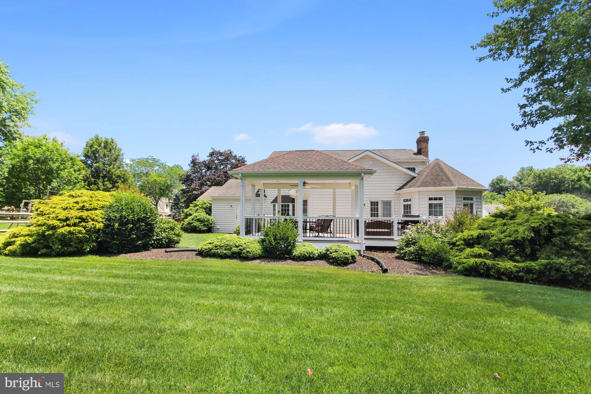 TUDOR MANOR - Residential